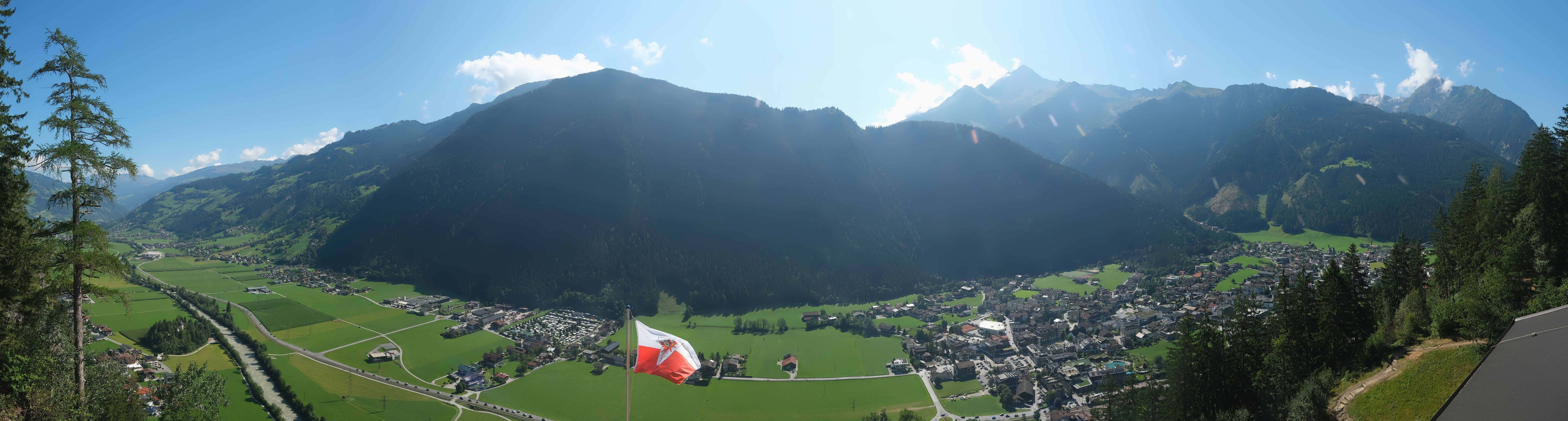 Archiv Foto Webcam Mayrhofen im Zillertal: Blick vom Gasthof Zimmereben