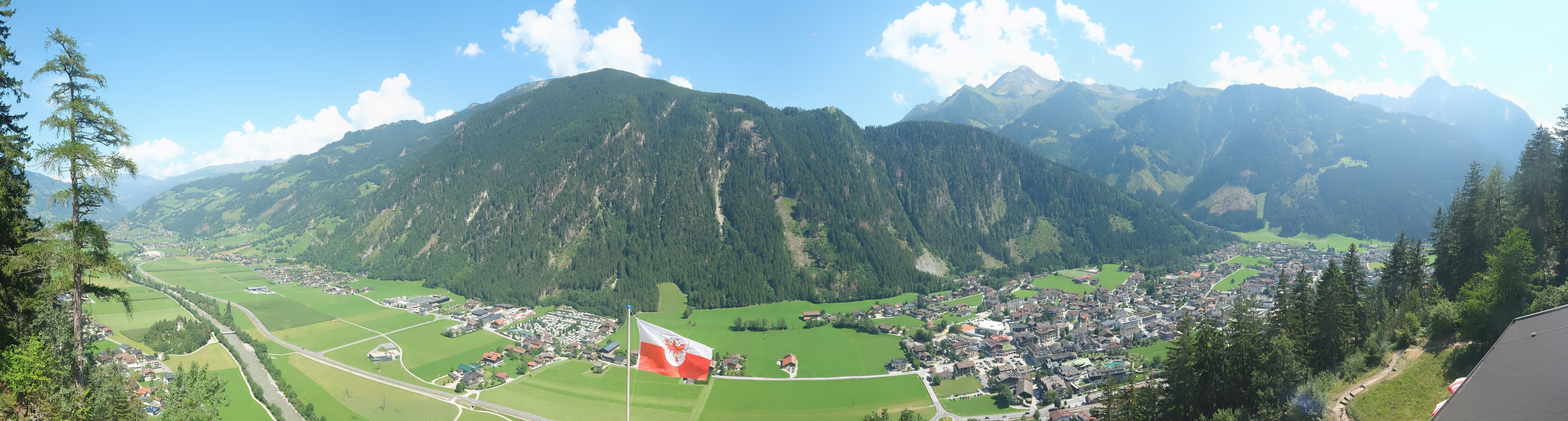 Archiv Foto Webcam Mayrhofen im Zillertal: Blick vom Gasthof Zimmereben