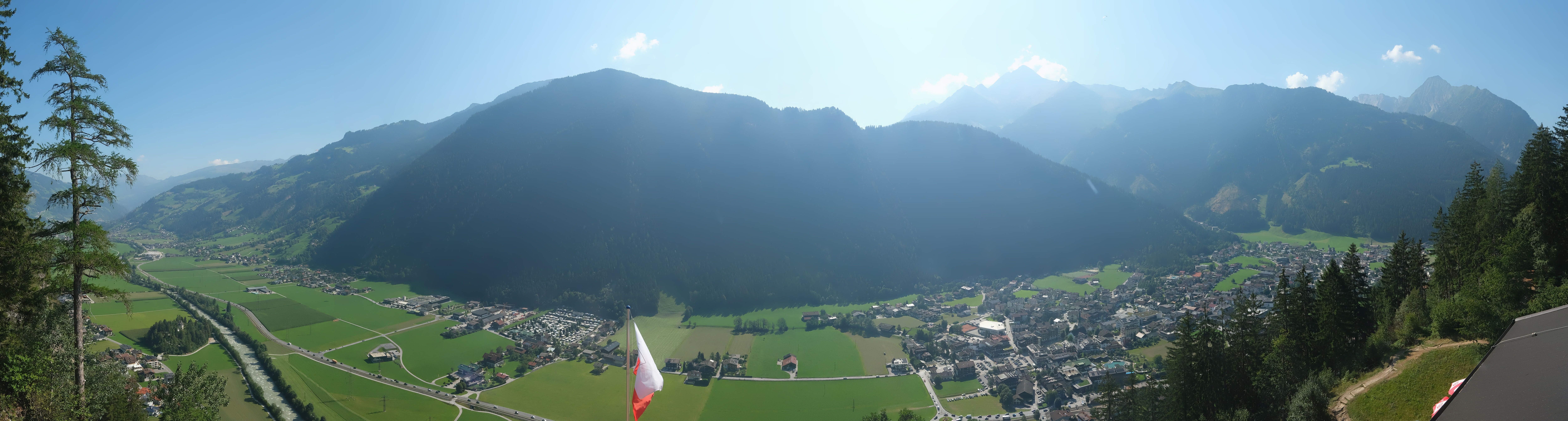 Archiv Foto Webcam Mayrhofen im Zillertal: Blick vom Gasthof Zimmereben