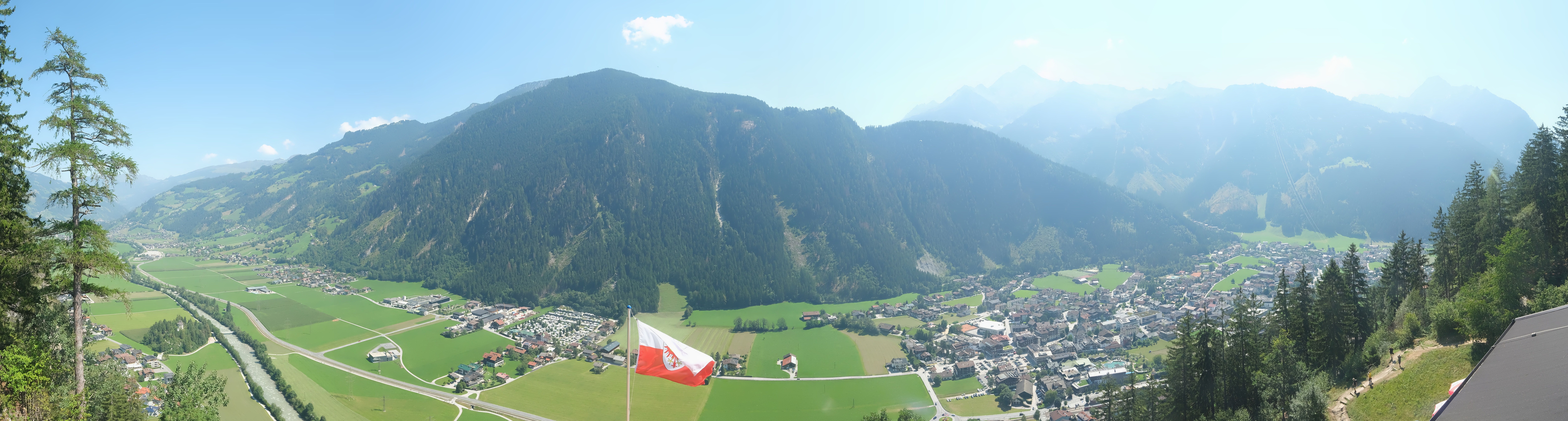 Archiv Foto Webcam Mayrhofen im Zillertal: Blick vom Gasthof Zimmereben