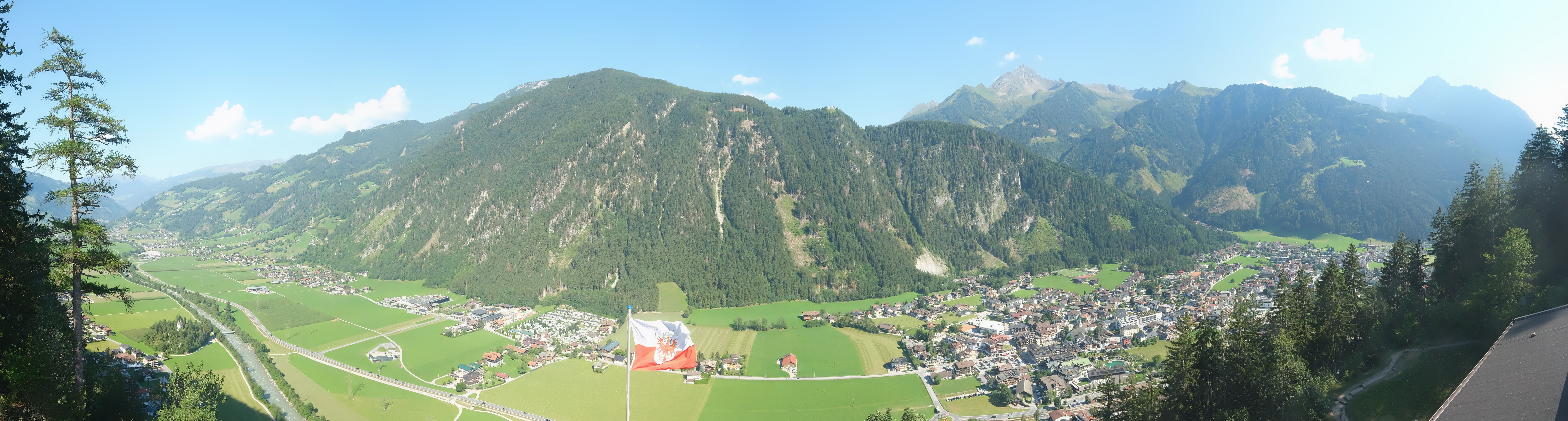 Archiv Foto Webcam Mayrhofen im Zillertal: Blick vom Gasthof Zimmereben