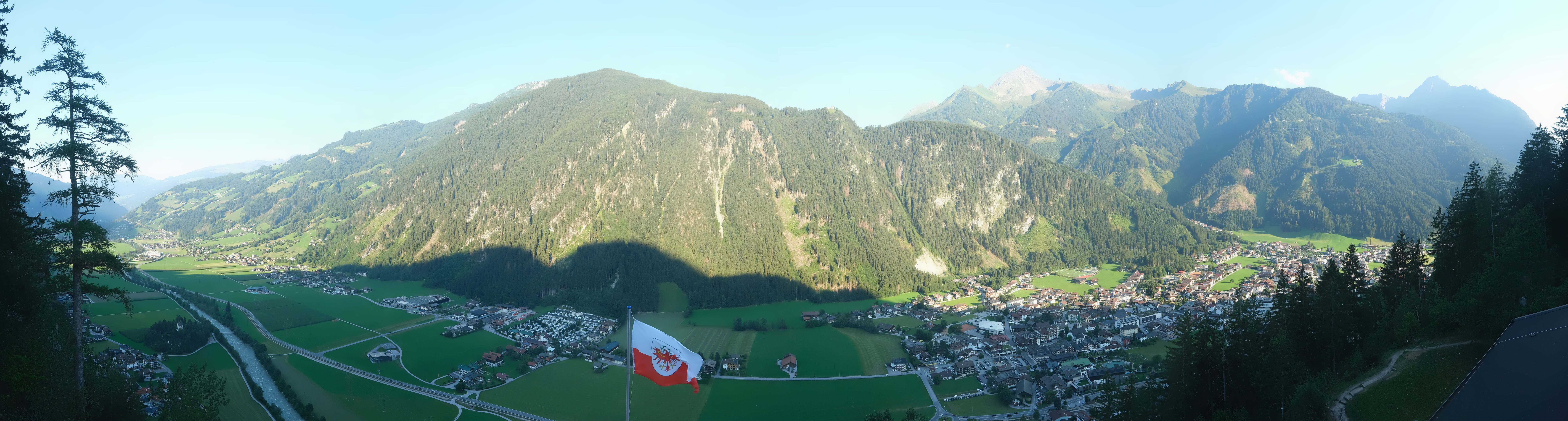 Archiv Foto Webcam Mayrhofen im Zillertal: Blick vom Gasthof Zimmereben