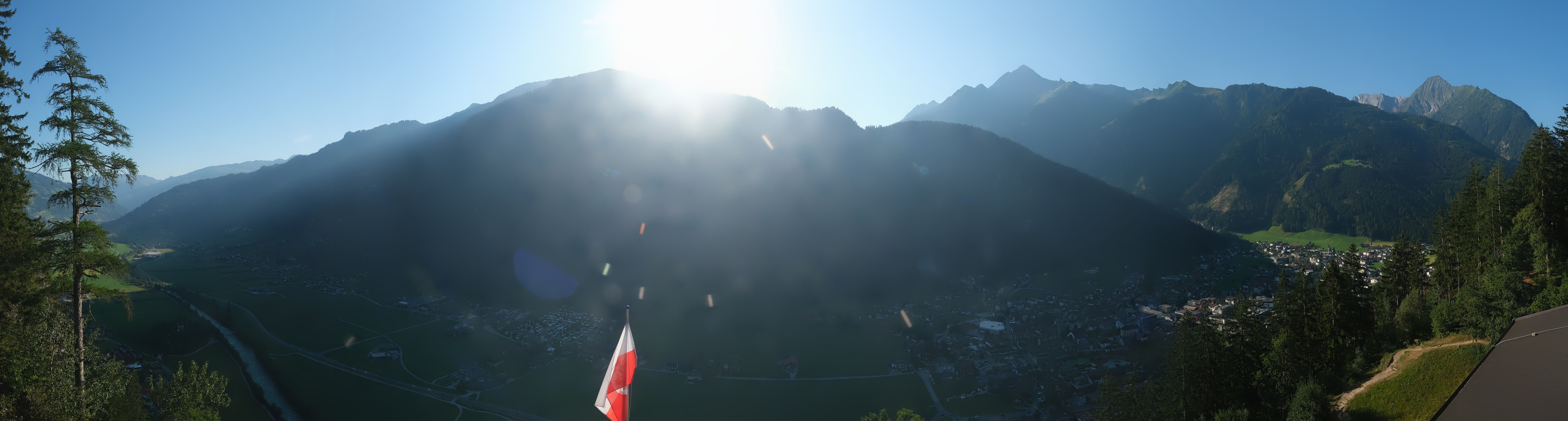 Archiv Foto Webcam Mayrhofen im Zillertal: Blick vom Gasthof Zimmereben