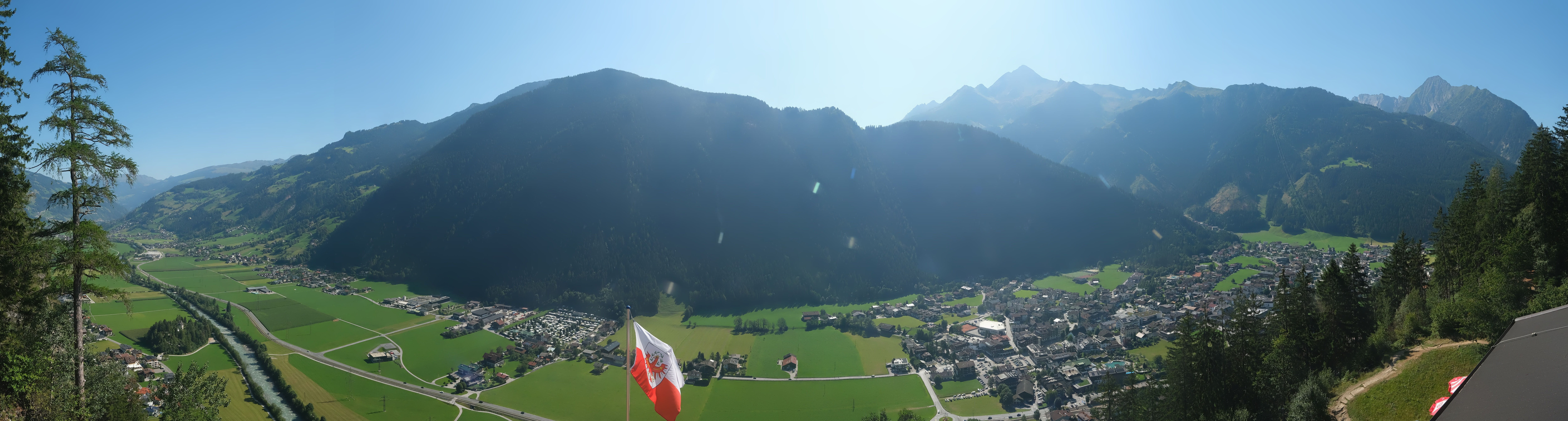 Archiv Foto Webcam Mayrhofen im Zillertal: Blick vom Gasthof Zimmereben