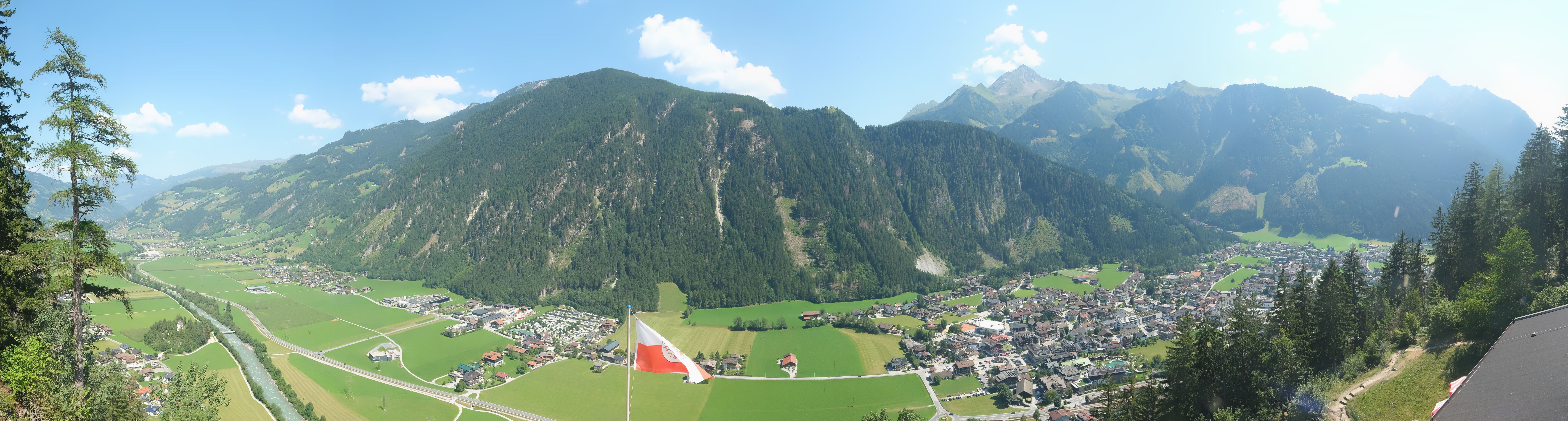 Archiv Foto Webcam Mayrhofen im Zillertal: Blick vom Gasthof Zimmereben
