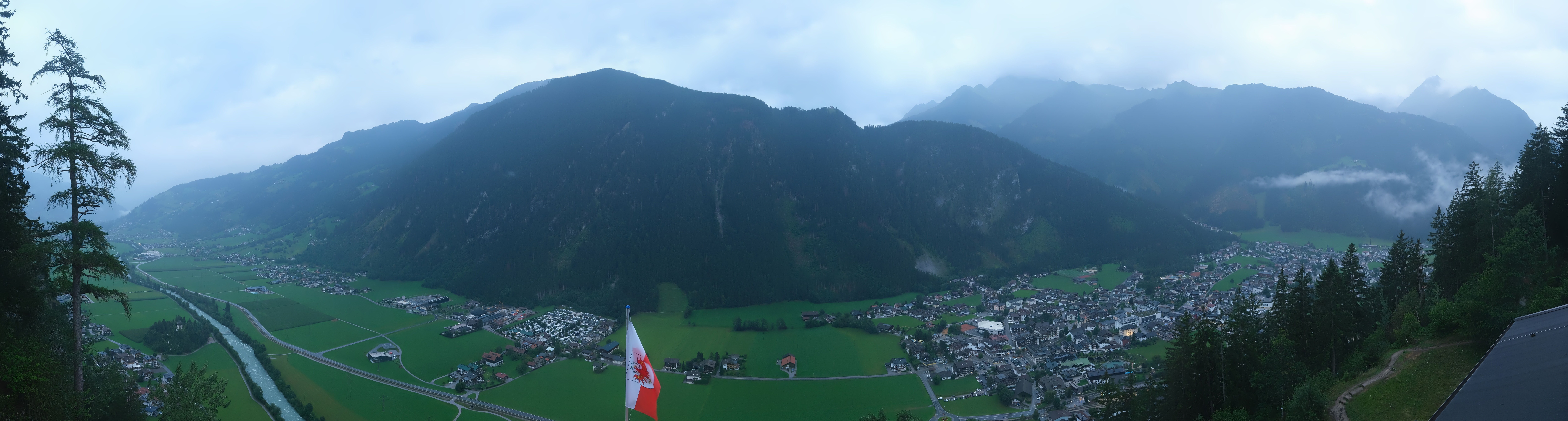 Archiv Foto Webcam Mayrhofen im Zillertal: Blick vom Gasthof Zimmereben