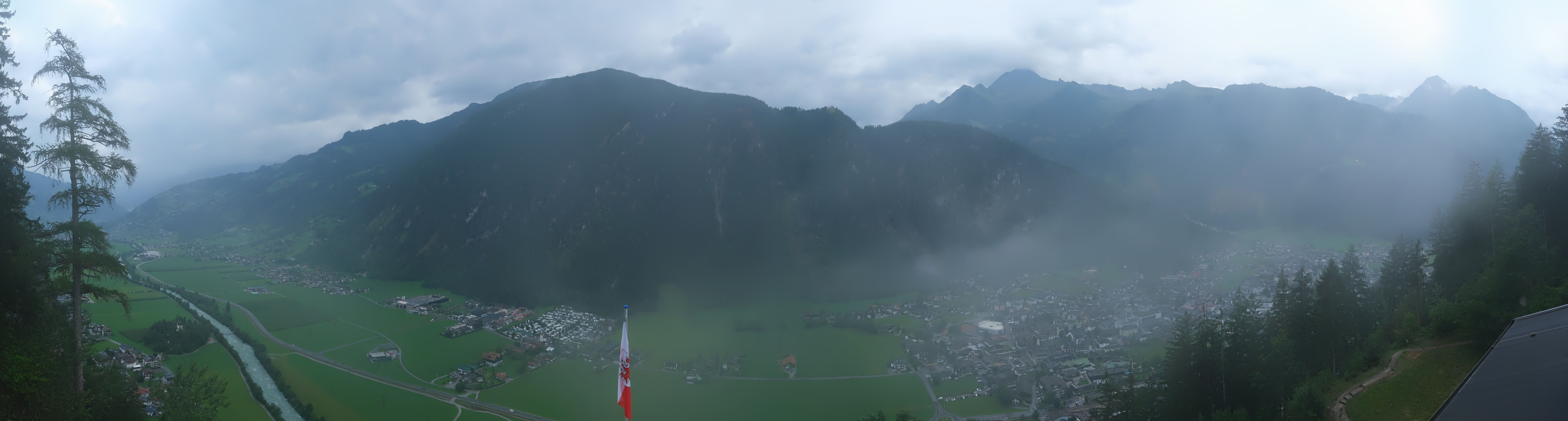 Archiv Foto Webcam Mayrhofen im Zillertal: Blick vom Gasthof Zimmereben