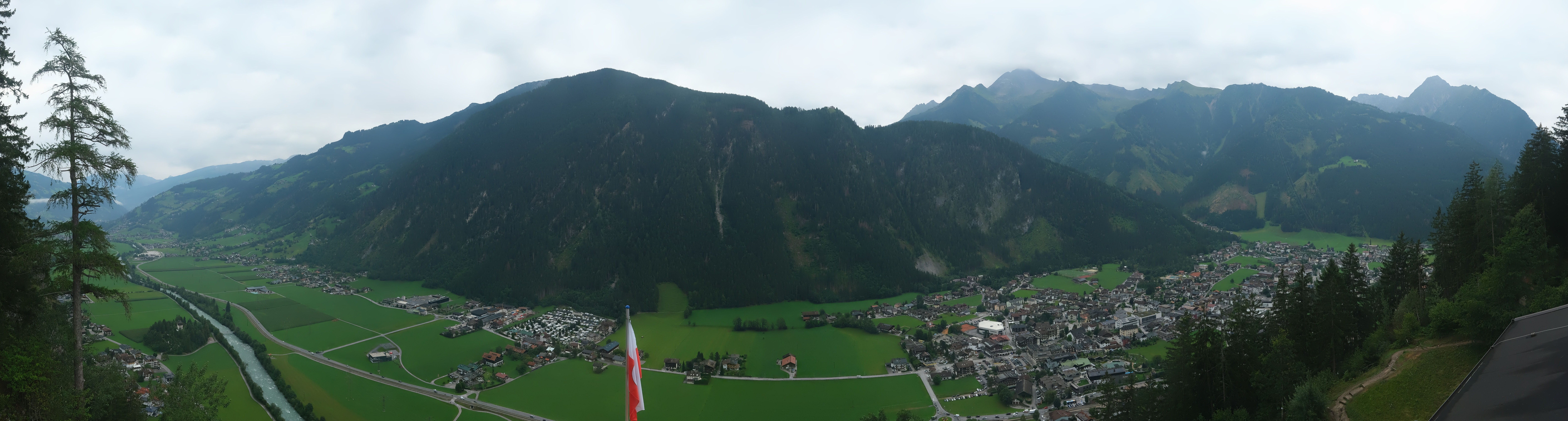 Archiv Foto Webcam Mayrhofen im Zillertal: Blick vom Gasthof Zimmereben