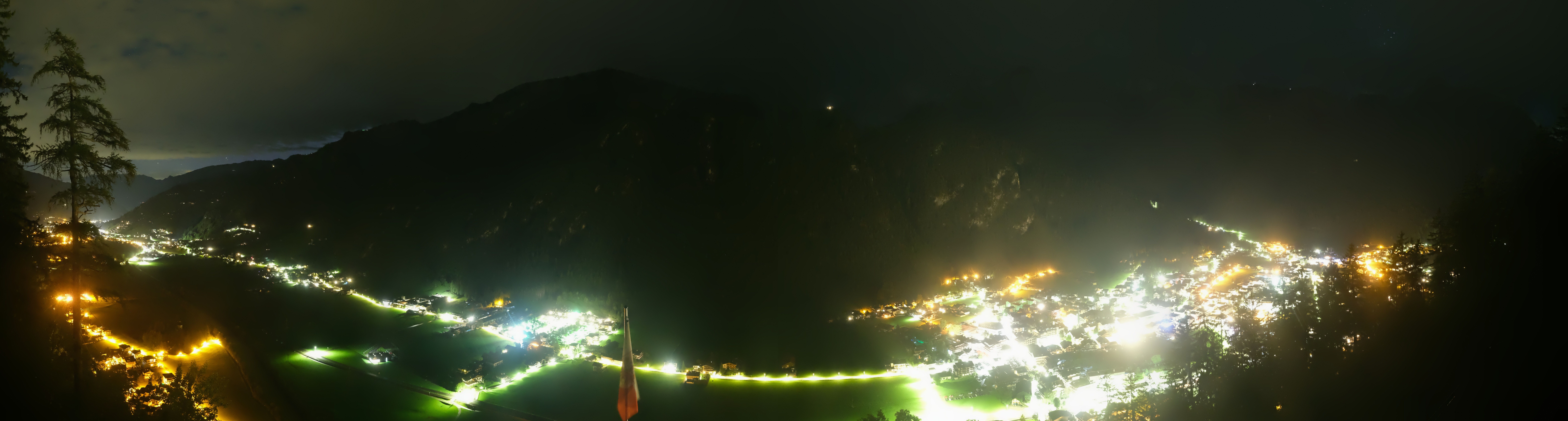 Archiv Foto Webcam Mayrhofen im Zillertal: Blick vom Gasthof Zimmereben