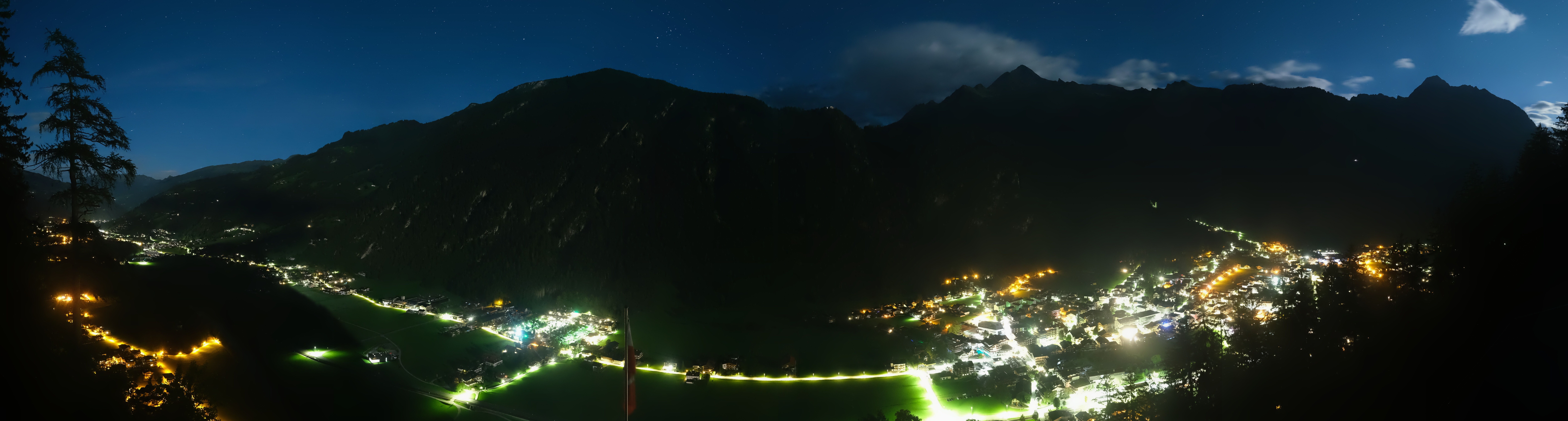 Archiv Foto Webcam Mayrhofen im Zillertal: Blick vom Gasthof Zimmereben