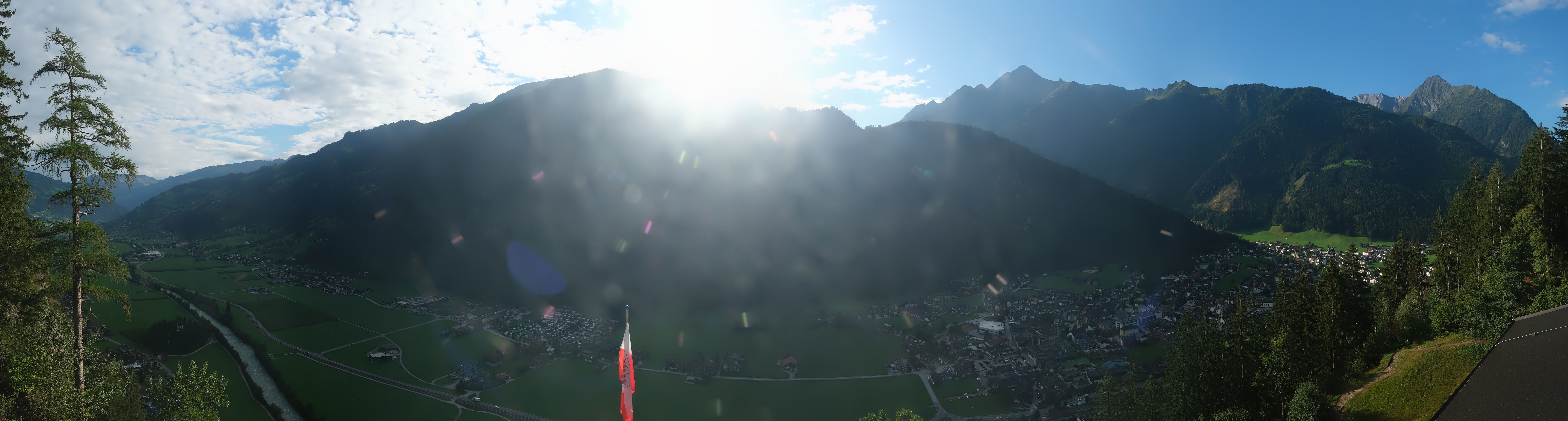 Archiv Foto Webcam Mayrhofen im Zillertal: Blick vom Gasthof Zimmereben
