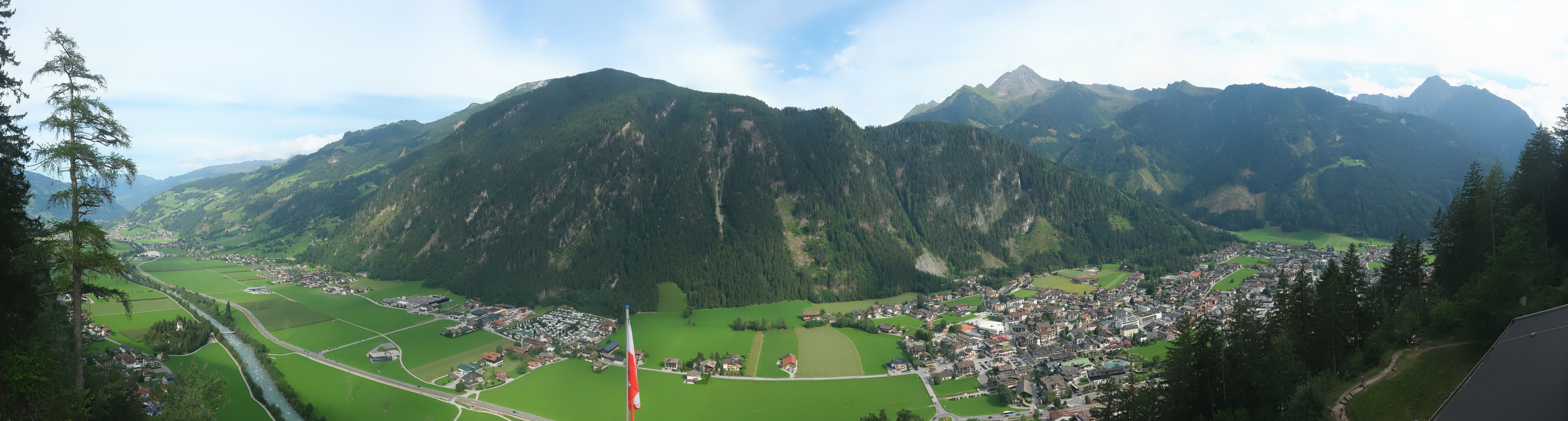 Archiv Foto Webcam Mayrhofen im Zillertal: Blick vom Gasthof Zimmereben