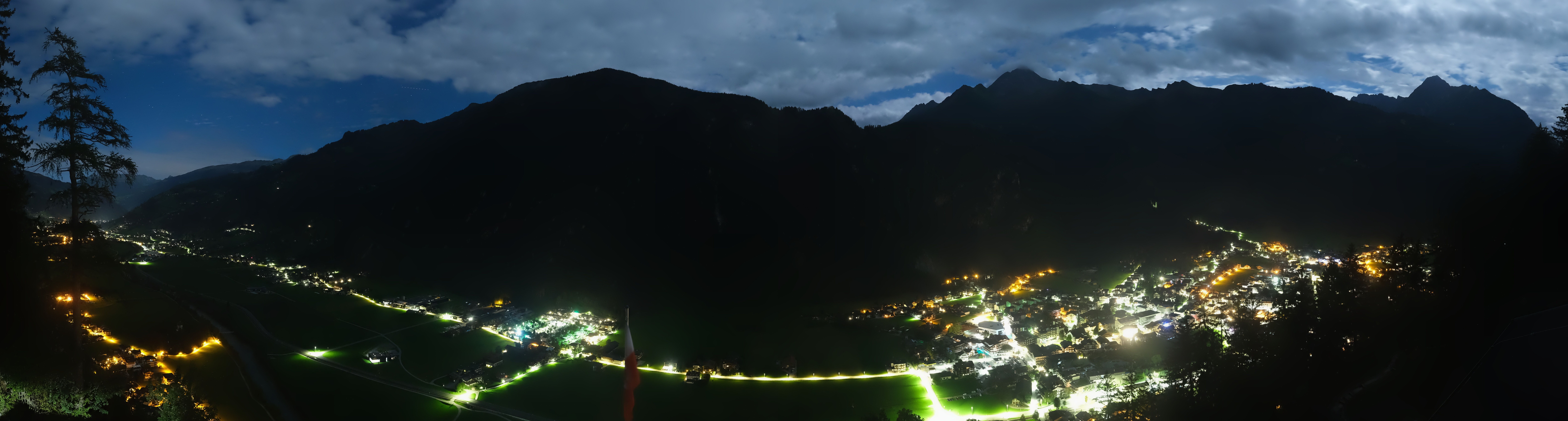 Archiv Foto Webcam Mayrhofen im Zillertal: Blick vom Gasthof Zimmereben