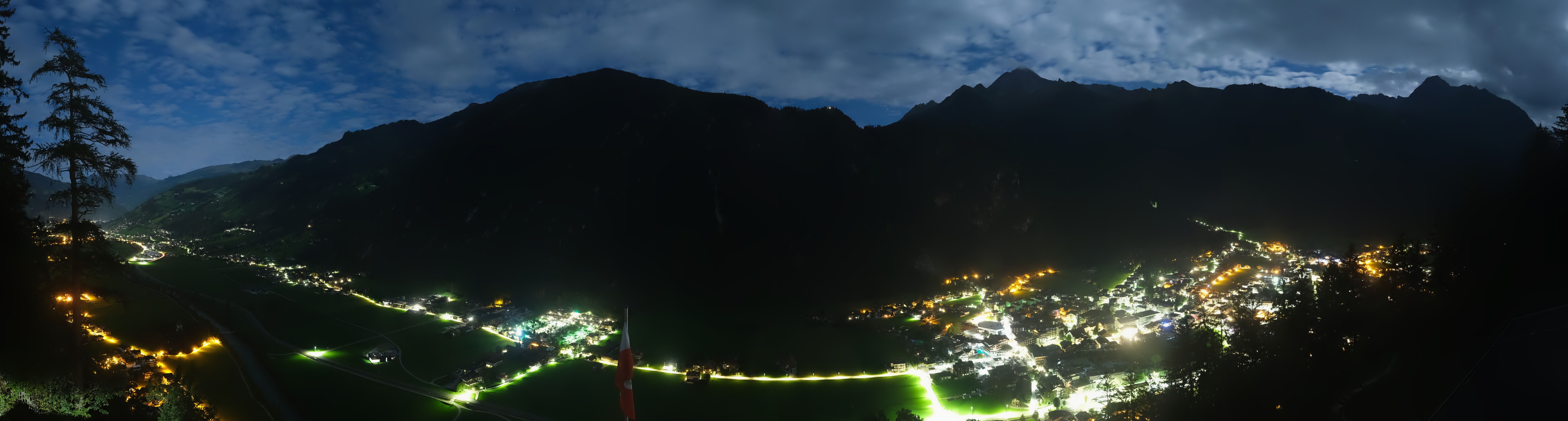 Archiv Foto Webcam Mayrhofen im Zillertal: Blick vom Gasthof Zimmereben