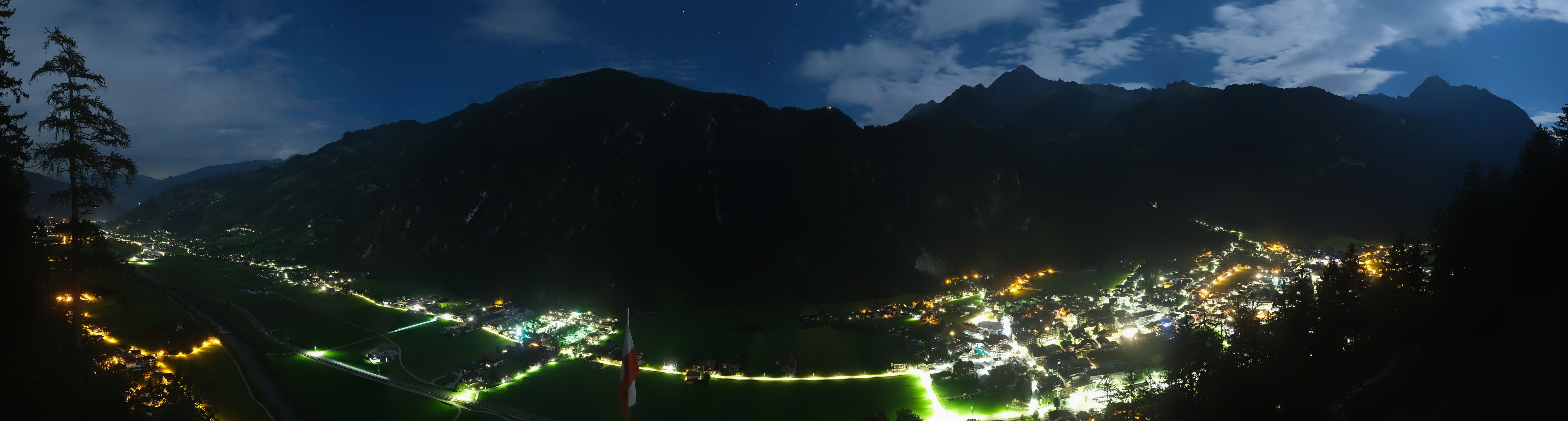 Archiv Foto Webcam Mayrhofen im Zillertal: Blick vom Gasthof Zimmereben