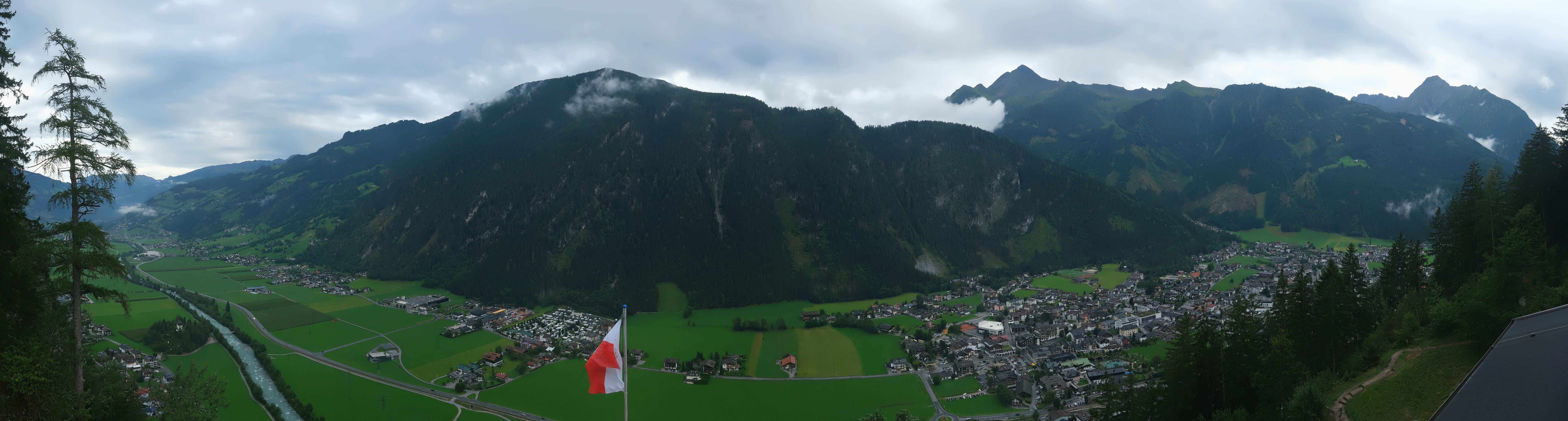 Archiv Foto Webcam Mayrhofen im Zillertal: Blick vom Gasthof Zimmereben