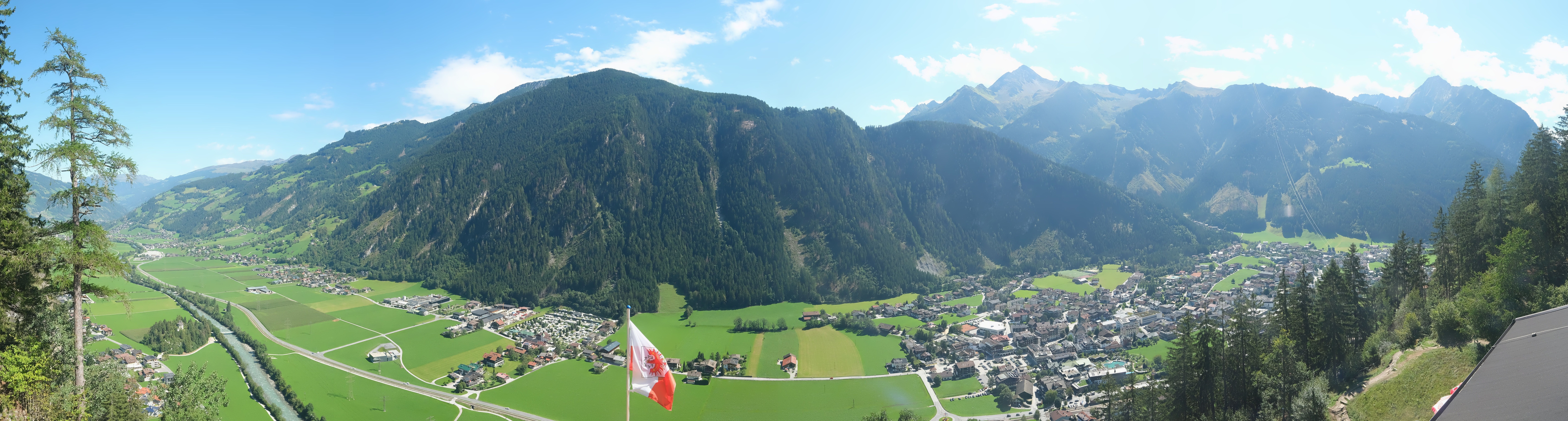 Archiv Foto Webcam Mayrhofen im Zillertal: Blick vom Gasthof Zimmereben