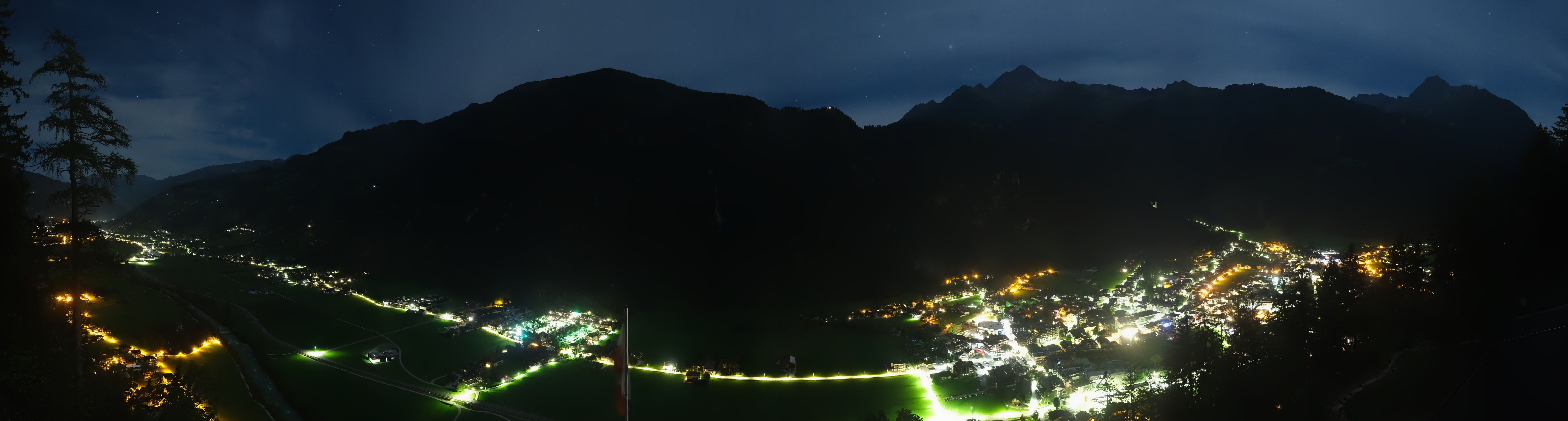 Archiv Foto Webcam Mayrhofen im Zillertal: Blick vom Gasthof Zimmereben
