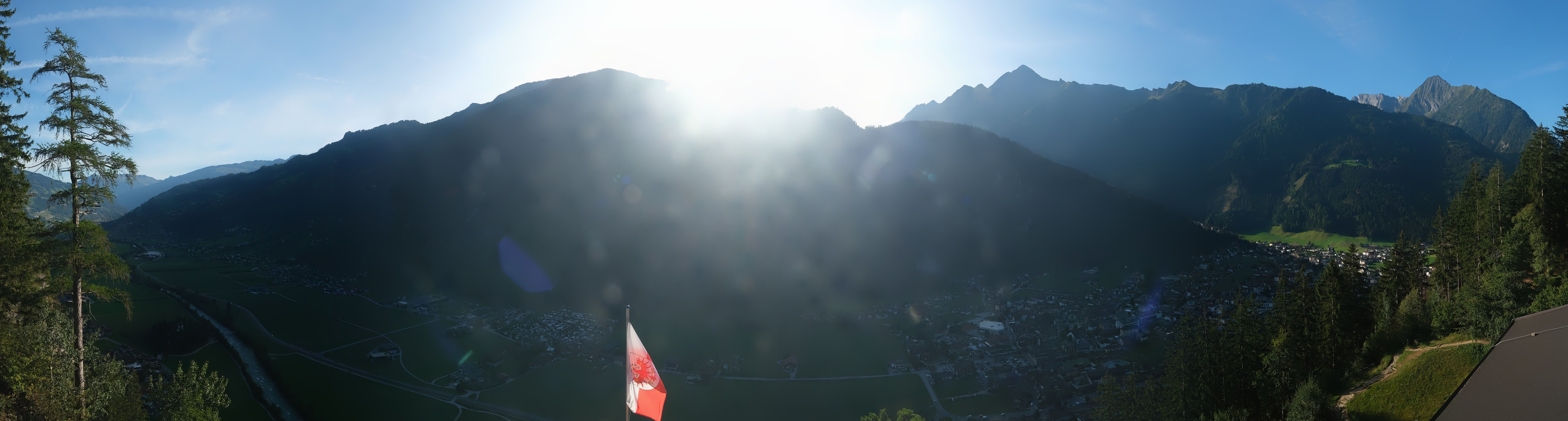 Archiv Foto Webcam Mayrhofen im Zillertal: Blick vom Gasthof Zimmereben