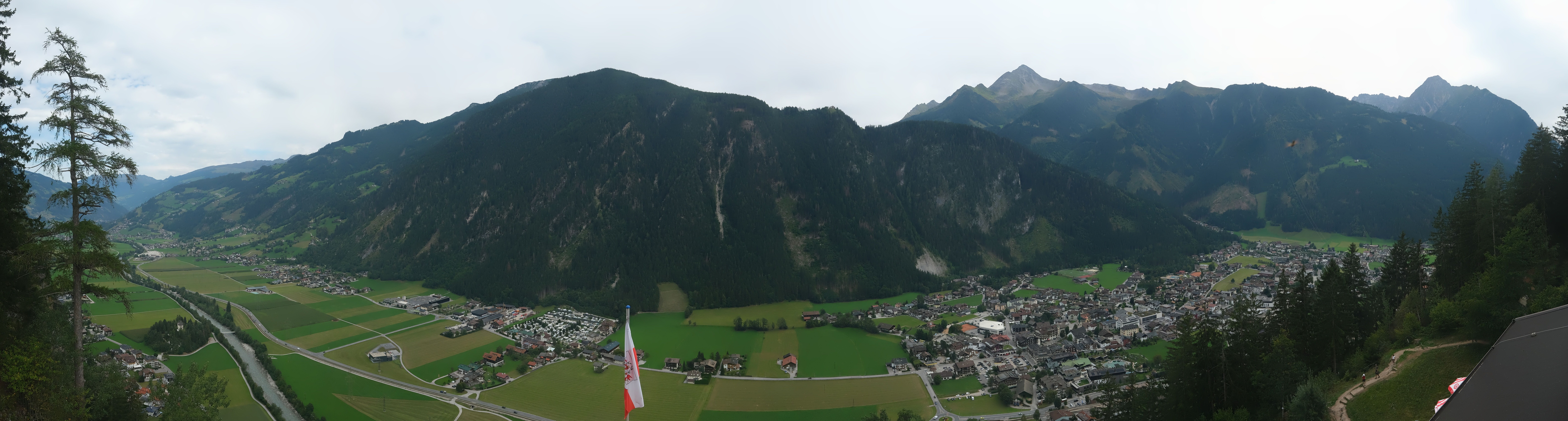 Archiv Foto Webcam Mayrhofen im Zillertal: Blick vom Gasthof Zimmereben