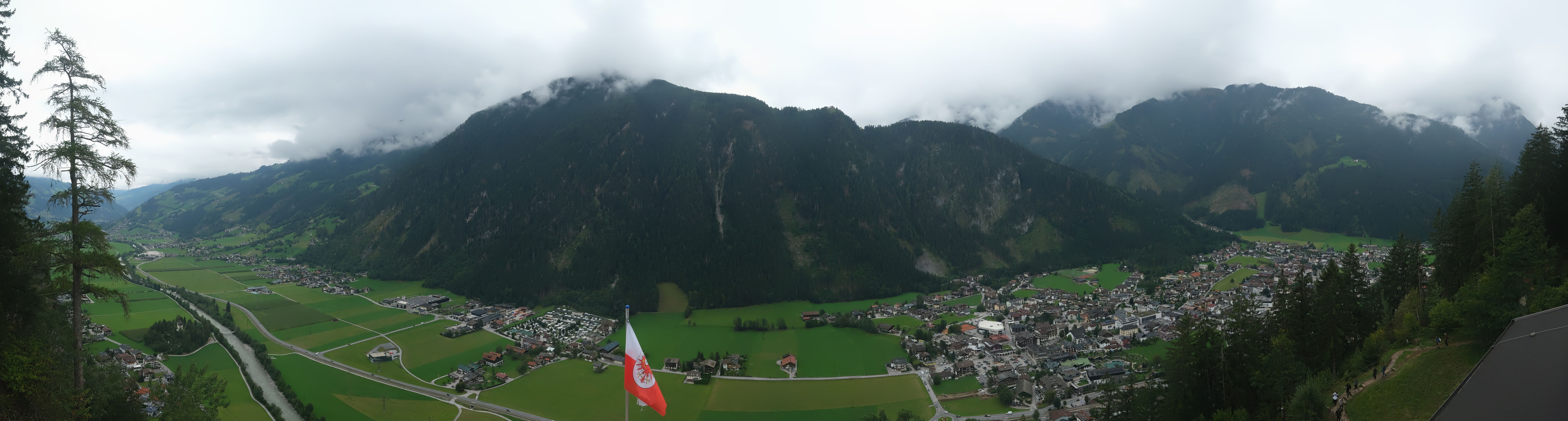 Archiv Foto Webcam Mayrhofen im Zillertal: Blick vom Gasthof Zimmereben