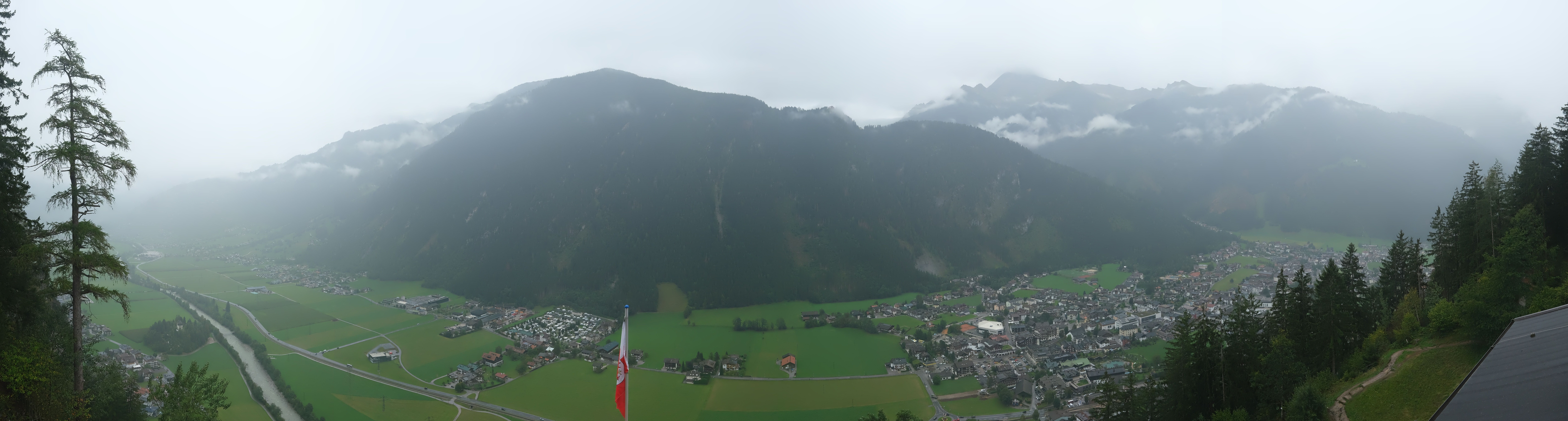 Archiv Foto Webcam Mayrhofen im Zillertal: Blick vom Gasthof Zimmereben