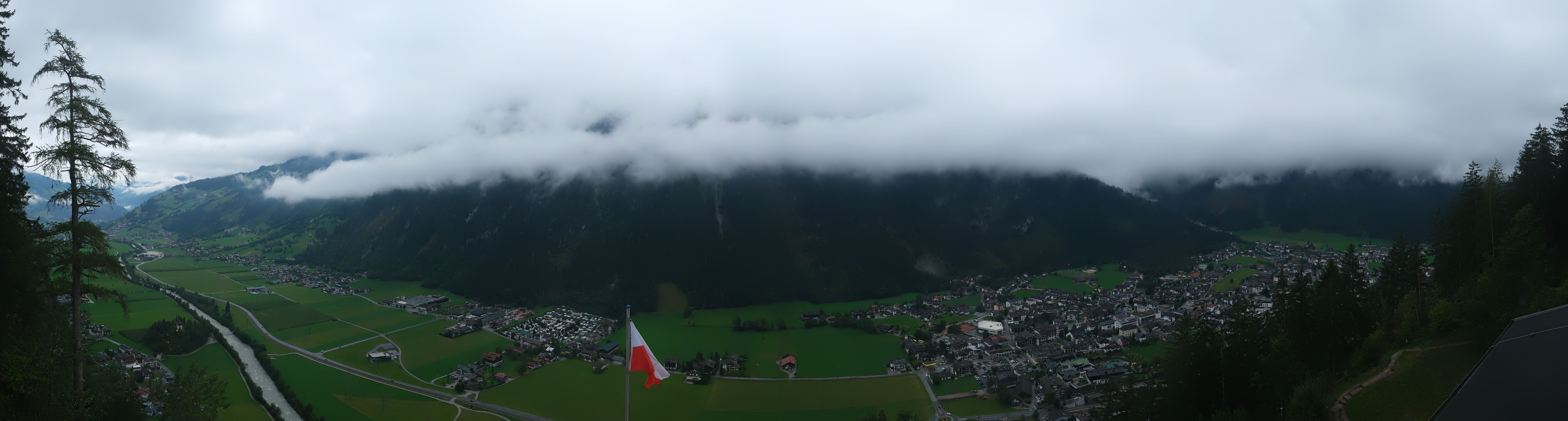 Archiv Foto Webcam Mayrhofen im Zillertal: Blick vom Gasthof Zimmereben