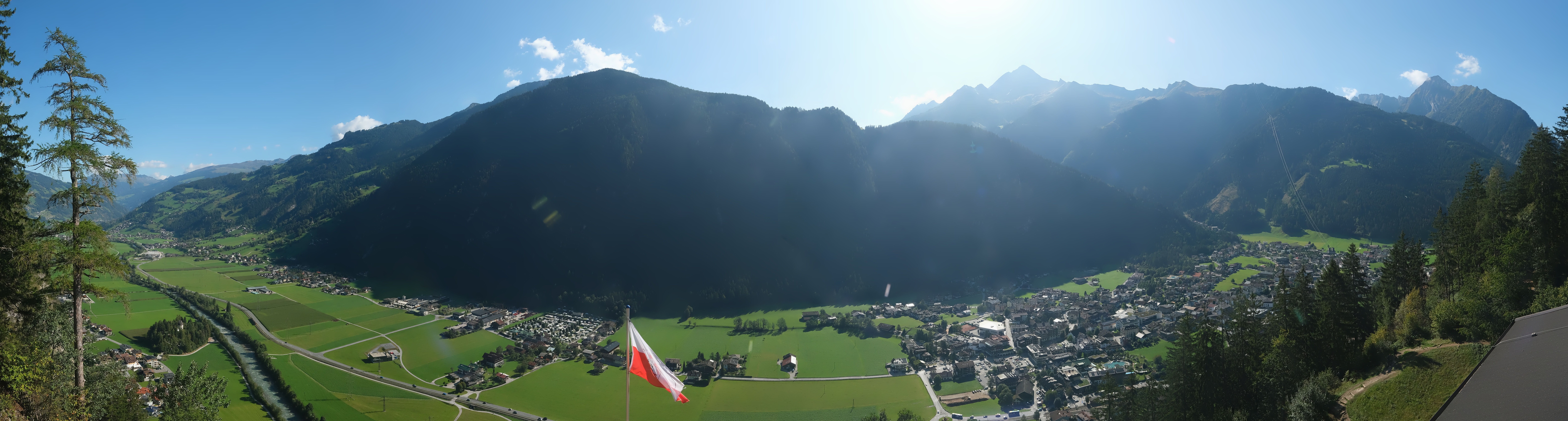 Archived image Webcam Mayrhofen im Zillertal: Zimmereben