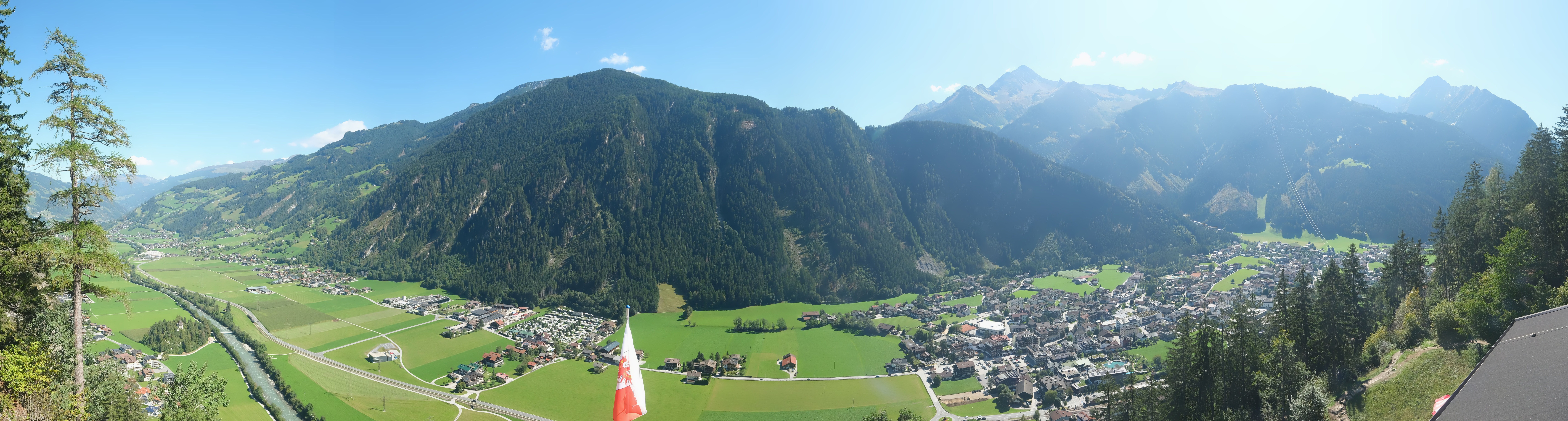 Archived image Webcam Mayrhofen im Zillertal: Zimmereben