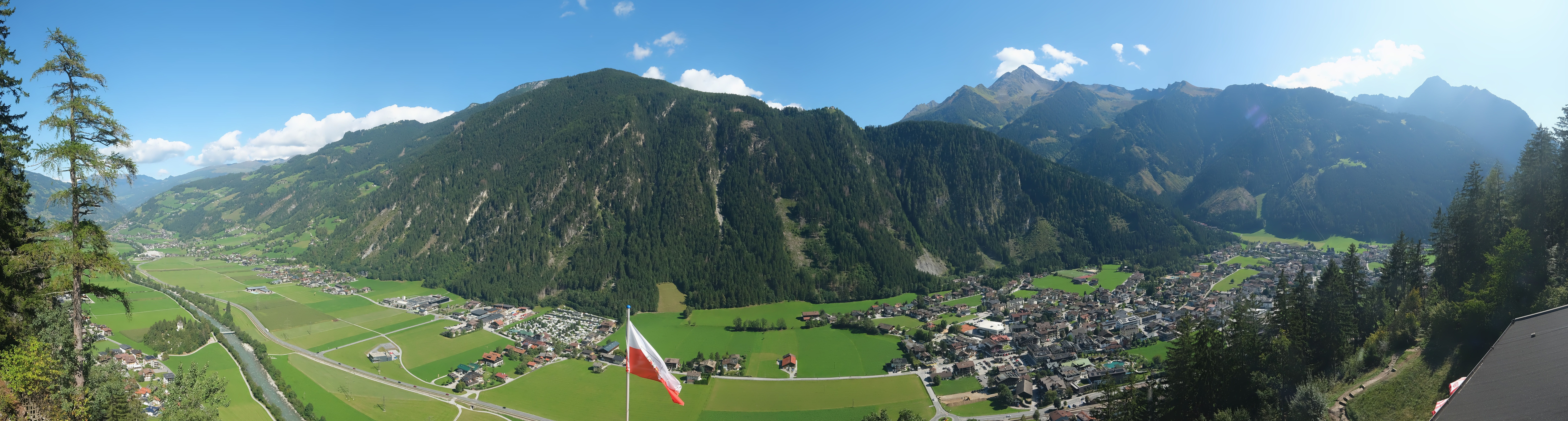 Archived image Webcam Mayrhofen im Zillertal: Zimmereben