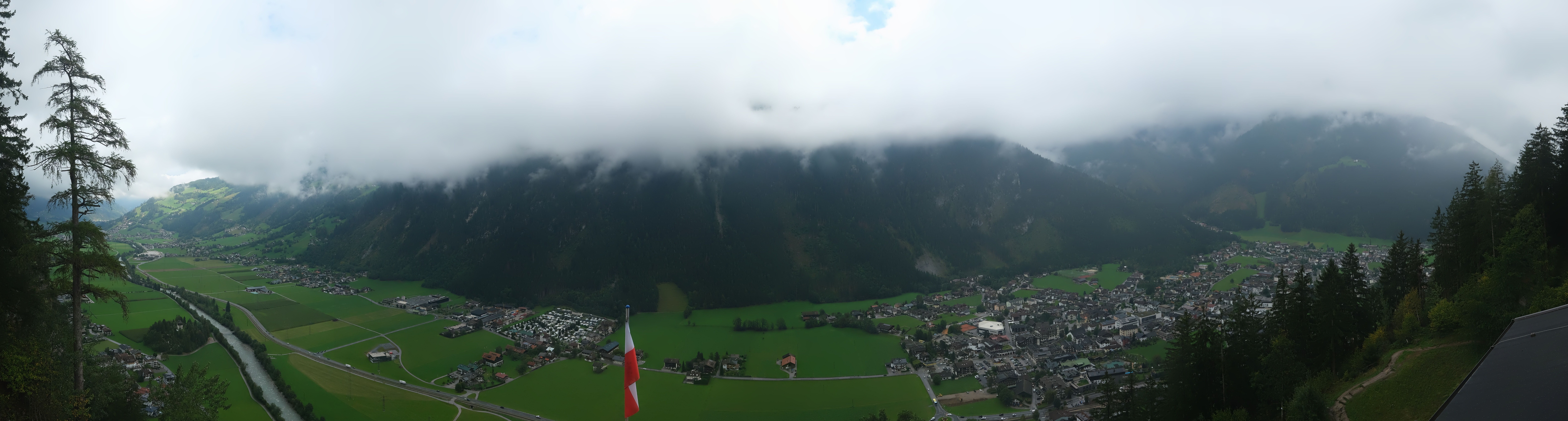 Archiv Foto Webcam Mayrhofen im Zillertal: Blick vom Gasthof Zimmereben