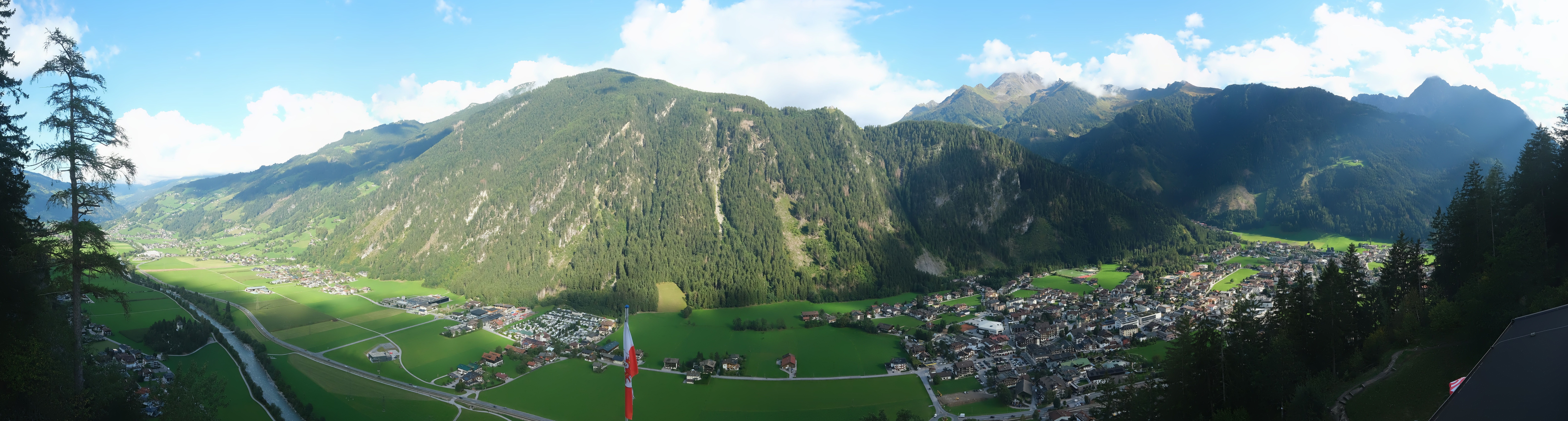 Archiv Foto Webcam Mayrhofen im Zillertal: Blick vom Gasthof Zimmereben