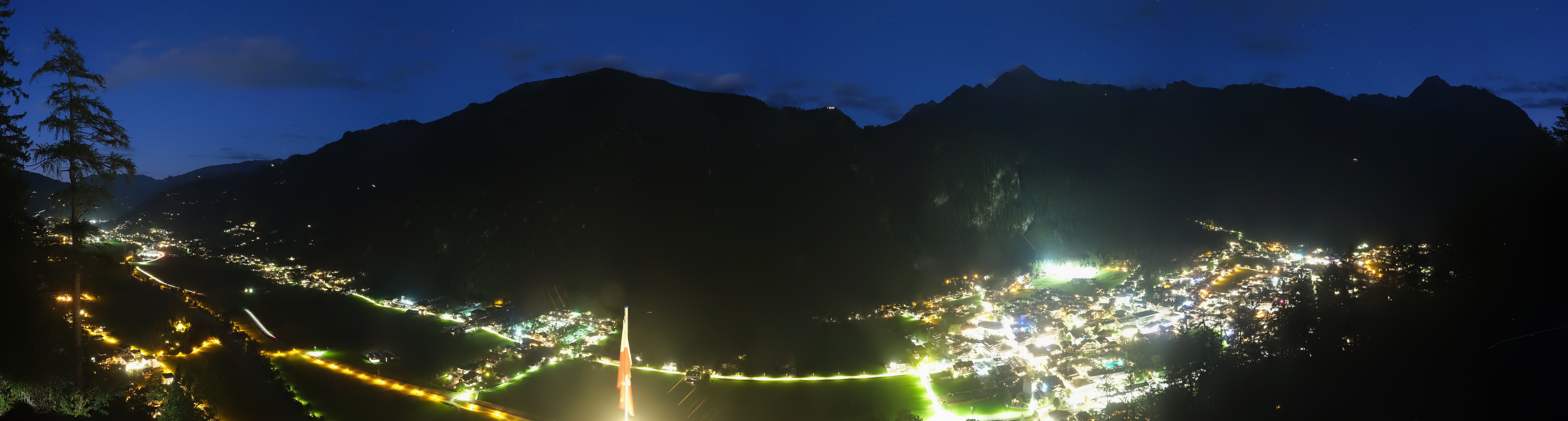 Archiv Foto Webcam Mayrhofen im Zillertal: Blick vom Gasthof Zimmereben