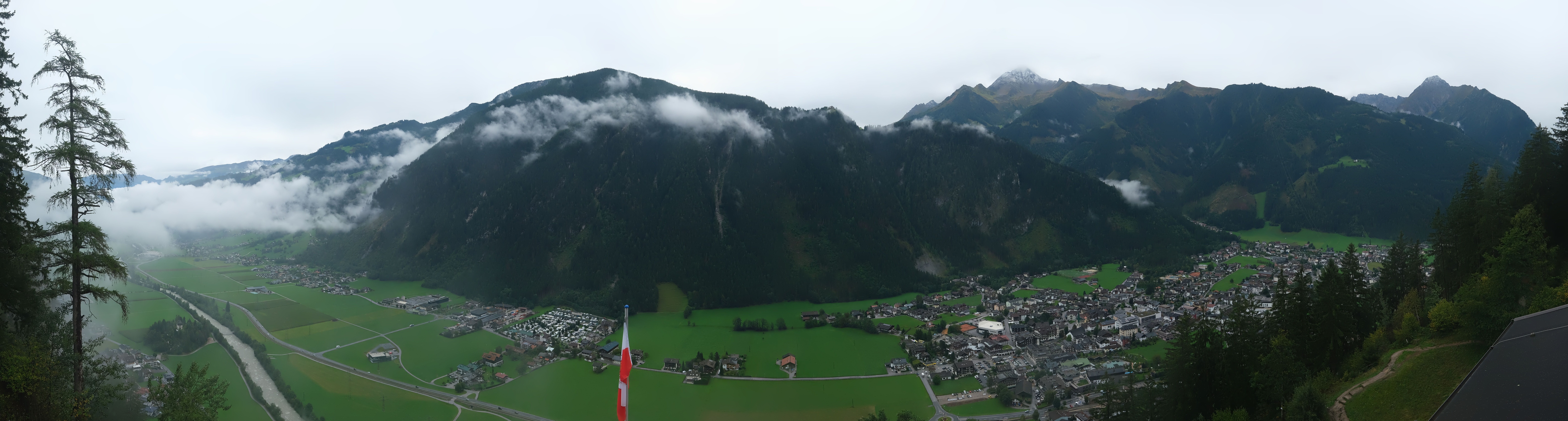 Archiv Foto Webcam Mayrhofen im Zillertal: Blick vom Gasthof Zimmereben