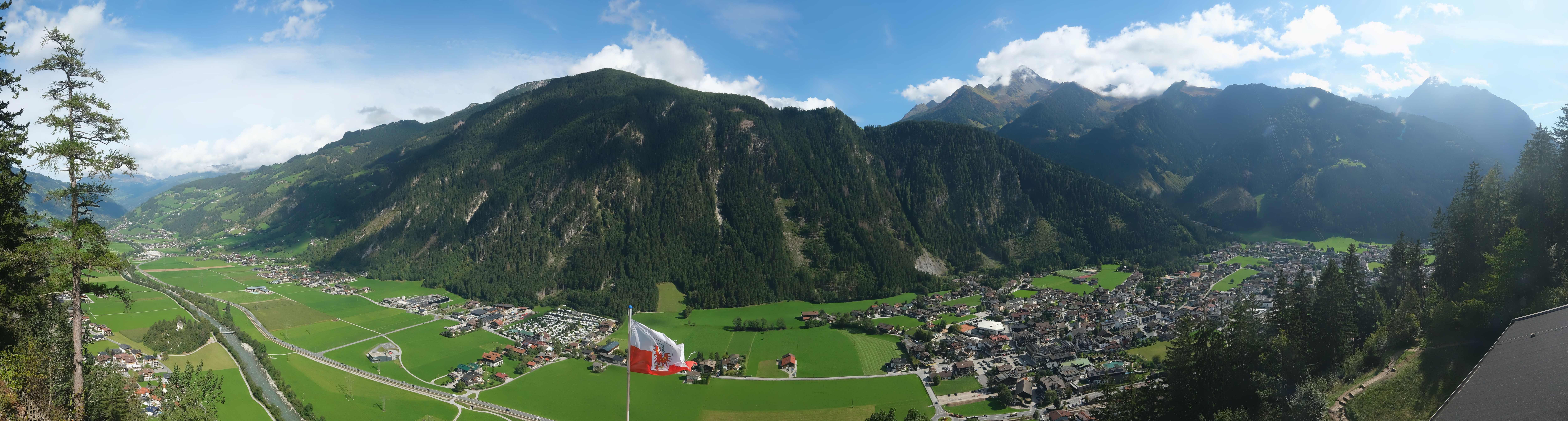 Archiv Foto Webcam Mayrhofen im Zillertal: Blick vom Gasthof Zimmereben
