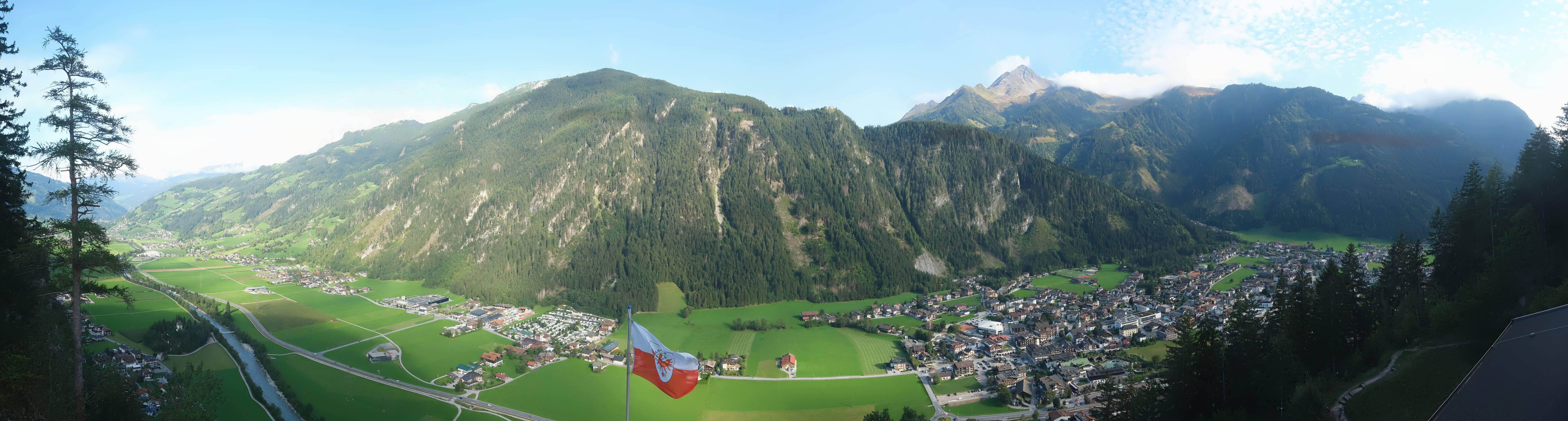 Archiv Foto Webcam Mayrhofen im Zillertal: Blick vom Gasthof Zimmereben