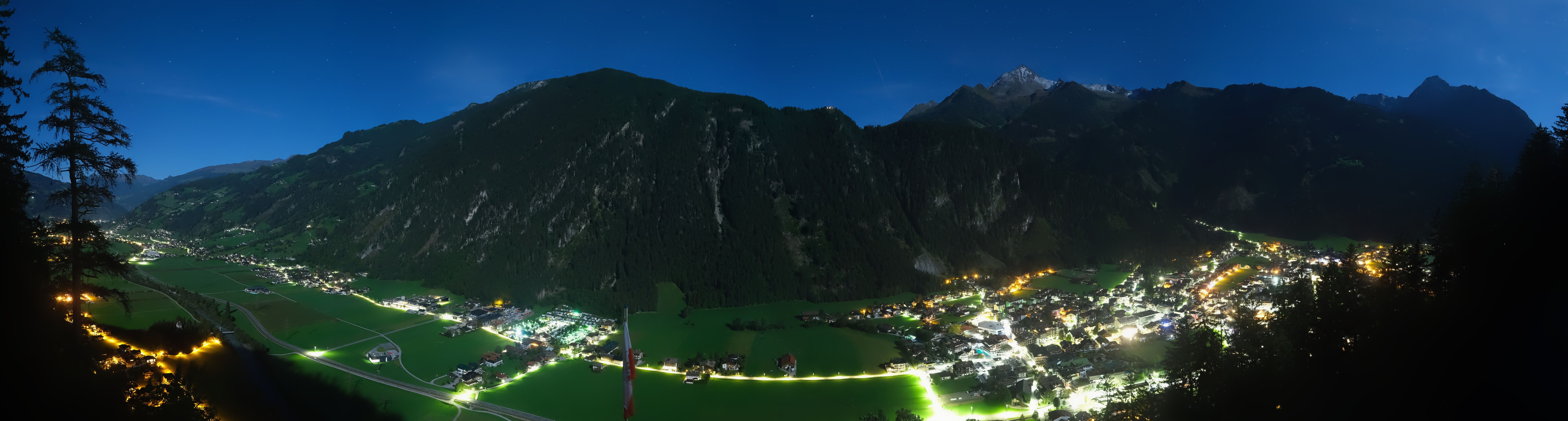 Archiv Foto Webcam Mayrhofen im Zillertal: Blick vom Gasthof Zimmereben