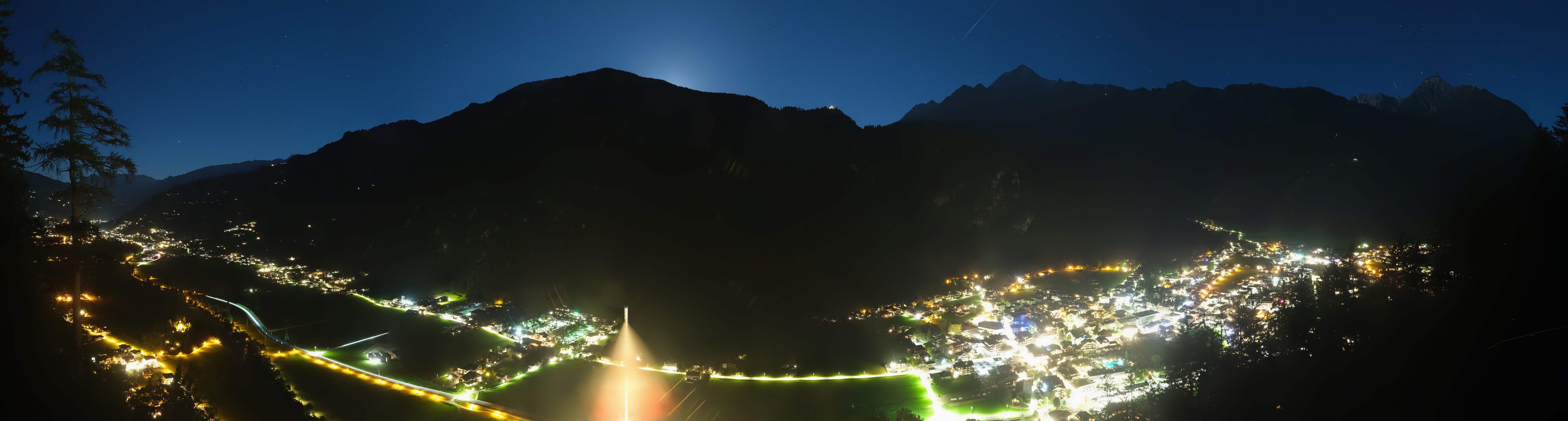 Archiv Foto Webcam Mayrhofen im Zillertal: Blick vom Gasthof Zimmereben
