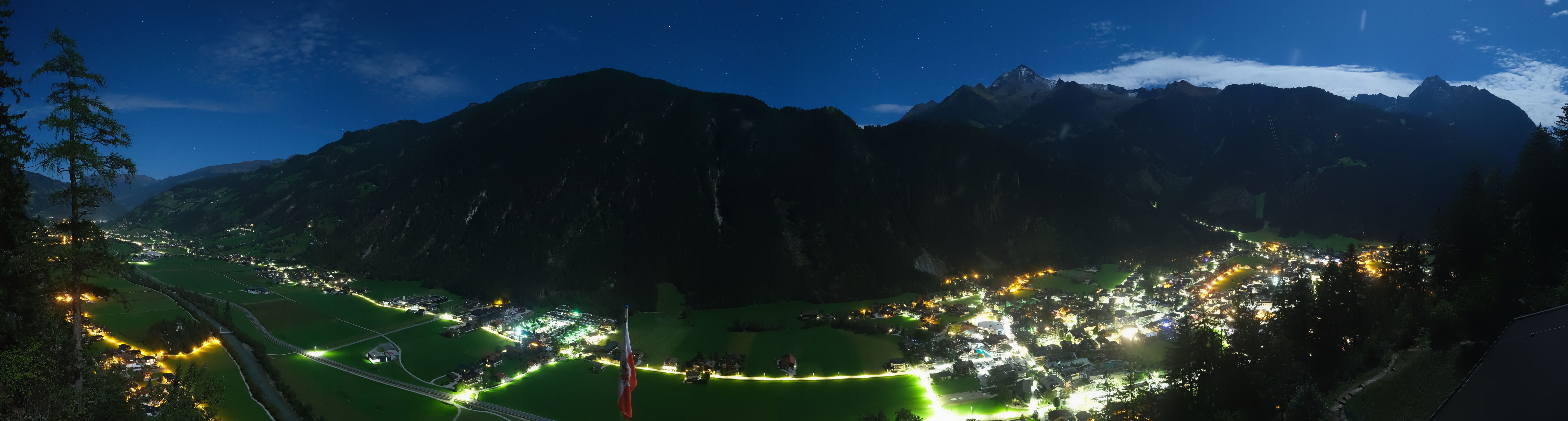 Archiv Foto Webcam Mayrhofen im Zillertal: Blick vom Gasthof Zimmereben