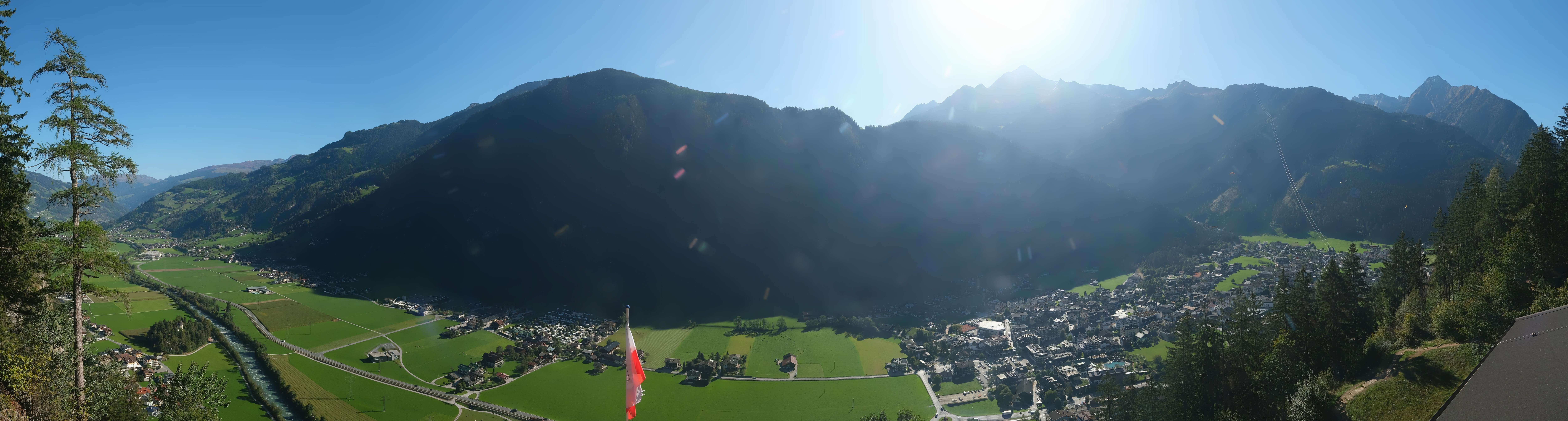 Archived image Webcam Mayrhofen im Zillertal: Zimmereben