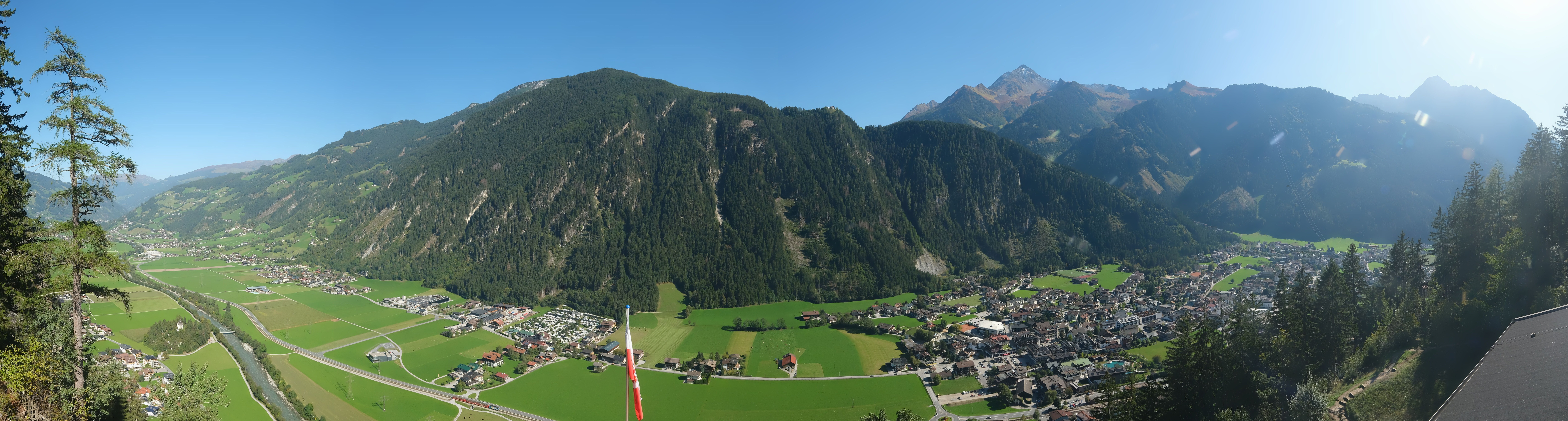Archived image Webcam Mayrhofen im Zillertal: Zimmereben