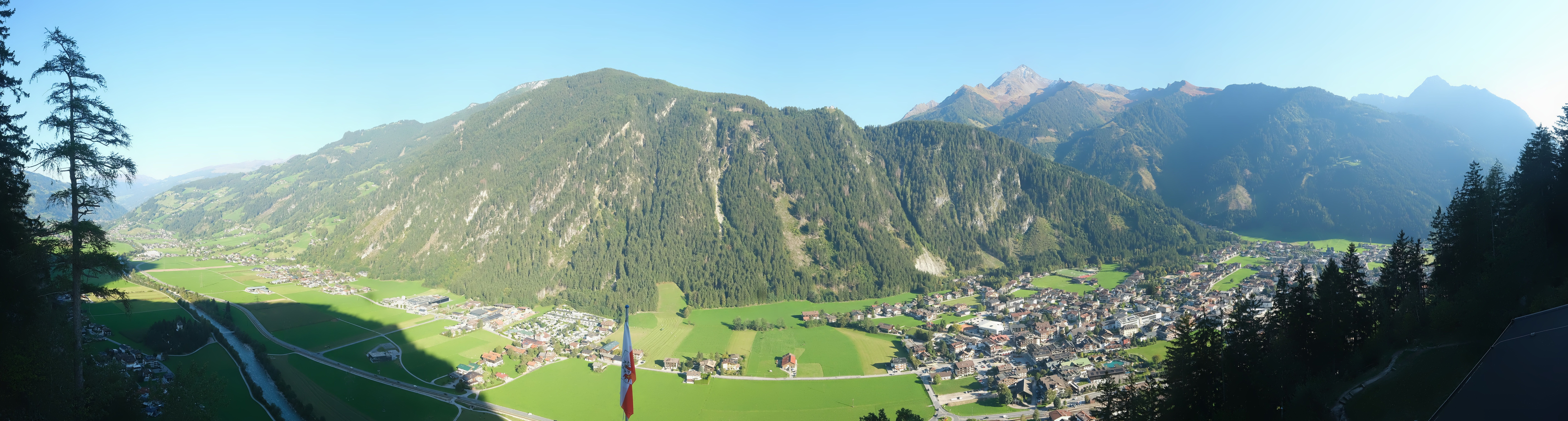 Archived image Webcam Mayrhofen im Zillertal: Zimmereben
