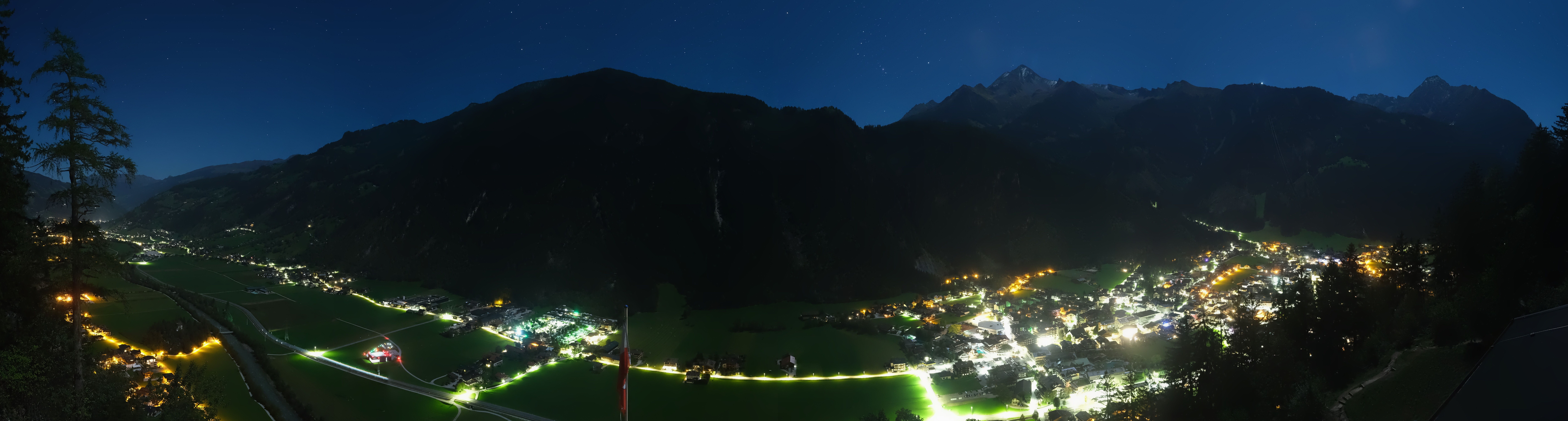 Archiv Foto Webcam Mayrhofen im Zillertal: Blick vom Gasthof Zimmereben