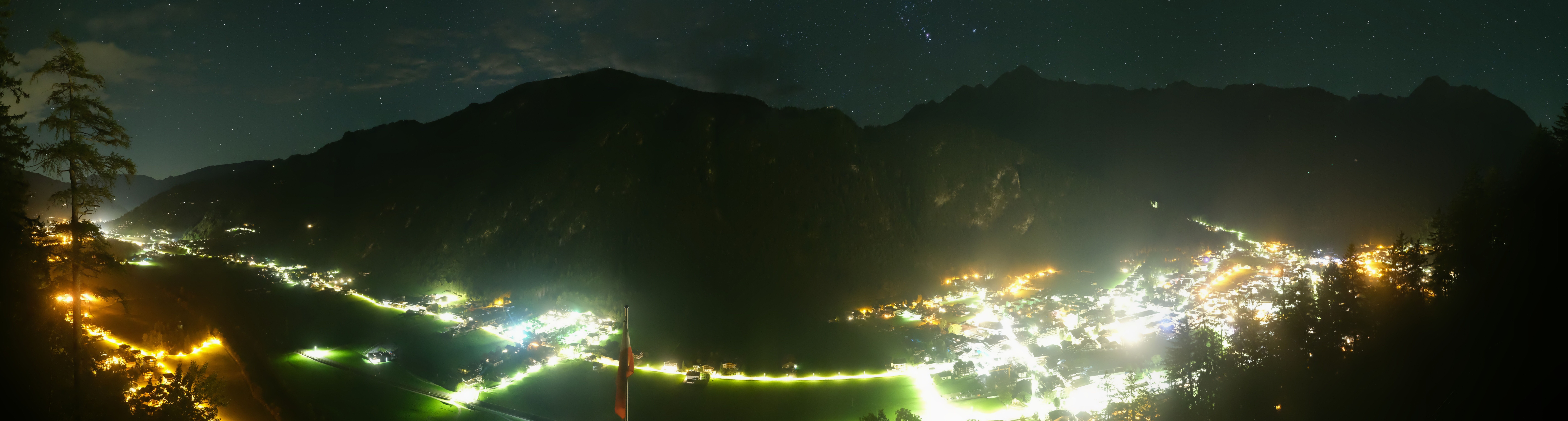 Archiv Foto Webcam Mayrhofen im Zillertal: Blick vom Gasthof Zimmereben