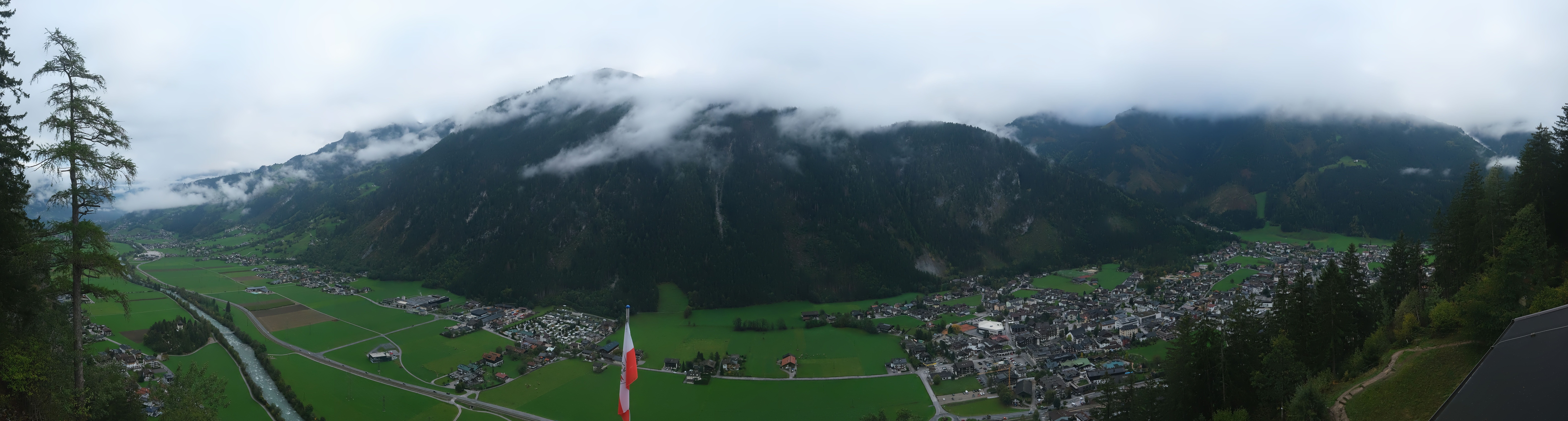 Archiv Foto Webcam Mayrhofen im Zillertal: Blick vom Gasthof Zimmereben