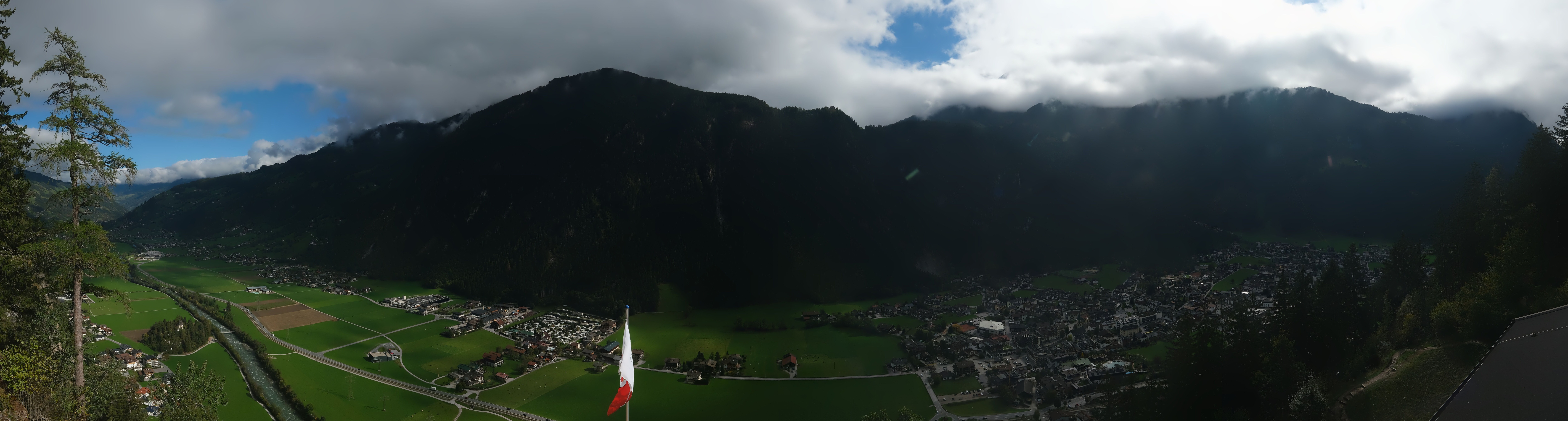 Archiv Foto Webcam Mayrhofen im Zillertal: Blick vom Gasthof Zimmereben