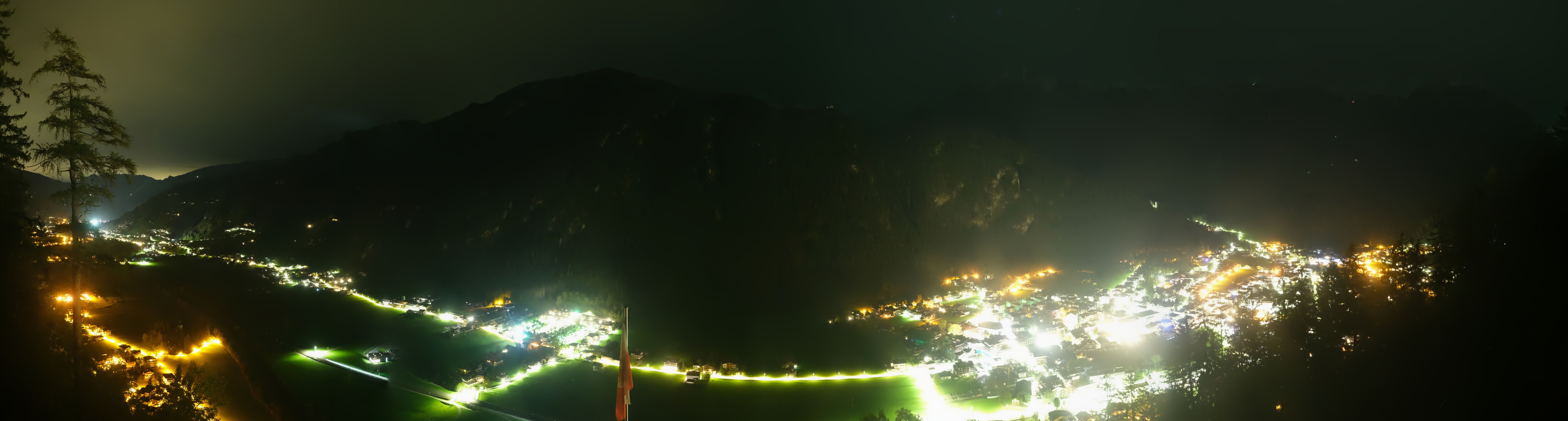 Archived image Webcam Mayrhofen im Zillertal: Zimmereben