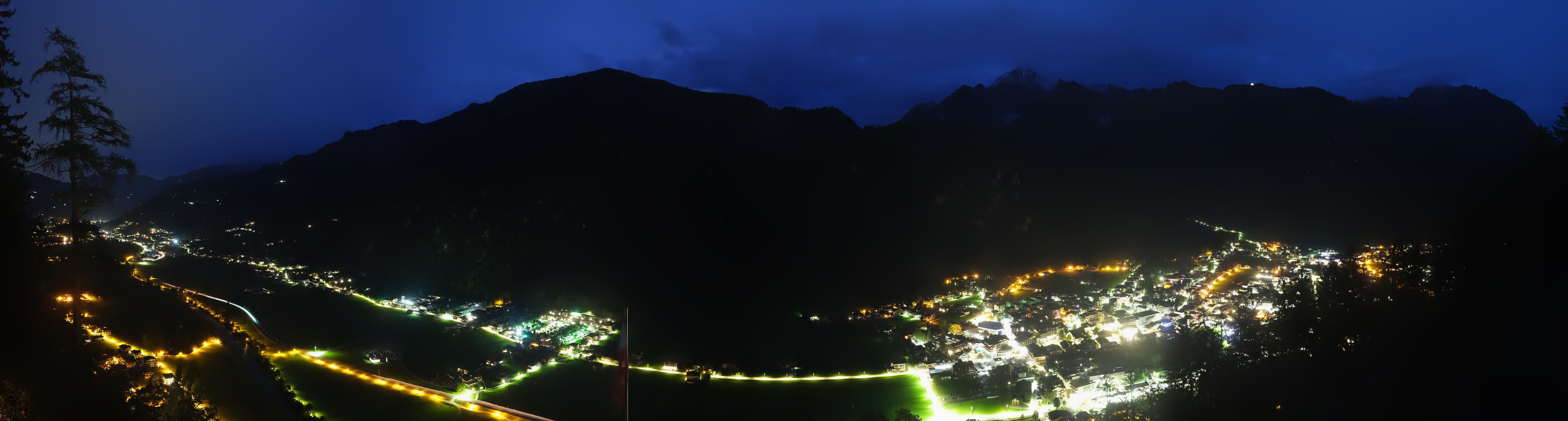 Archived image Webcam Mayrhofen im Zillertal: Zimmereben