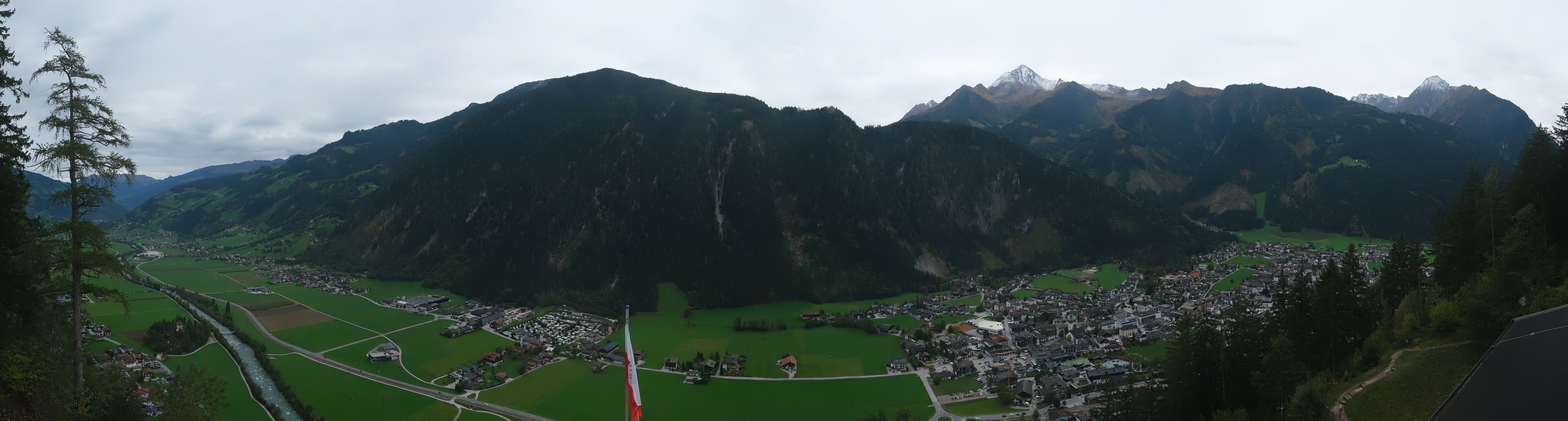 Archived image Webcam Mayrhofen im Zillertal: Zimmereben
