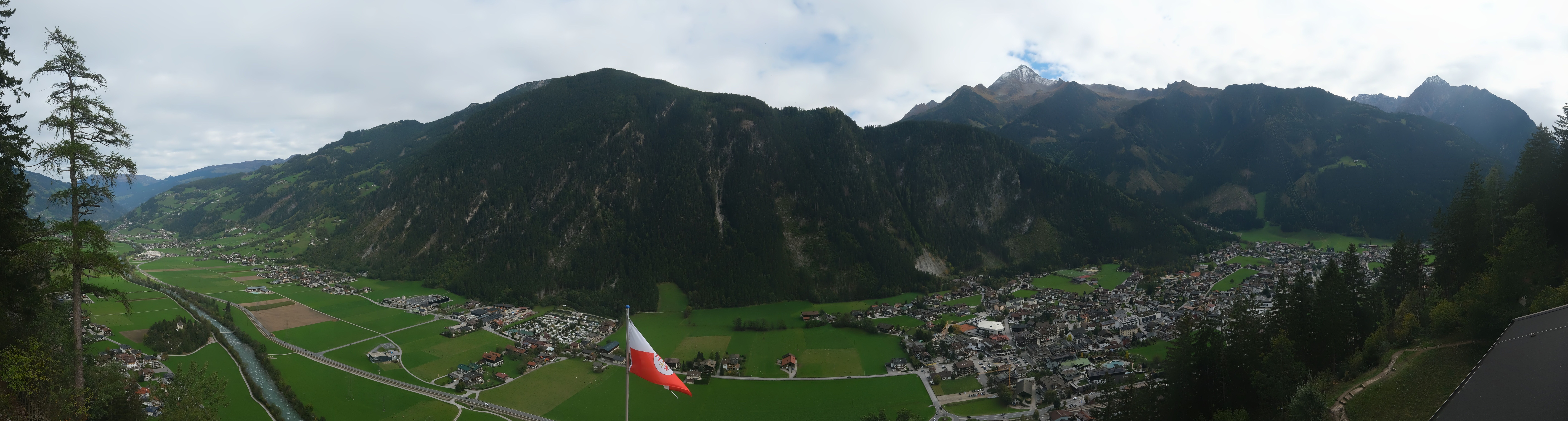 Archiv Foto Webcam Mayrhofen im Zillertal: Blick vom Gasthof Zimmereben